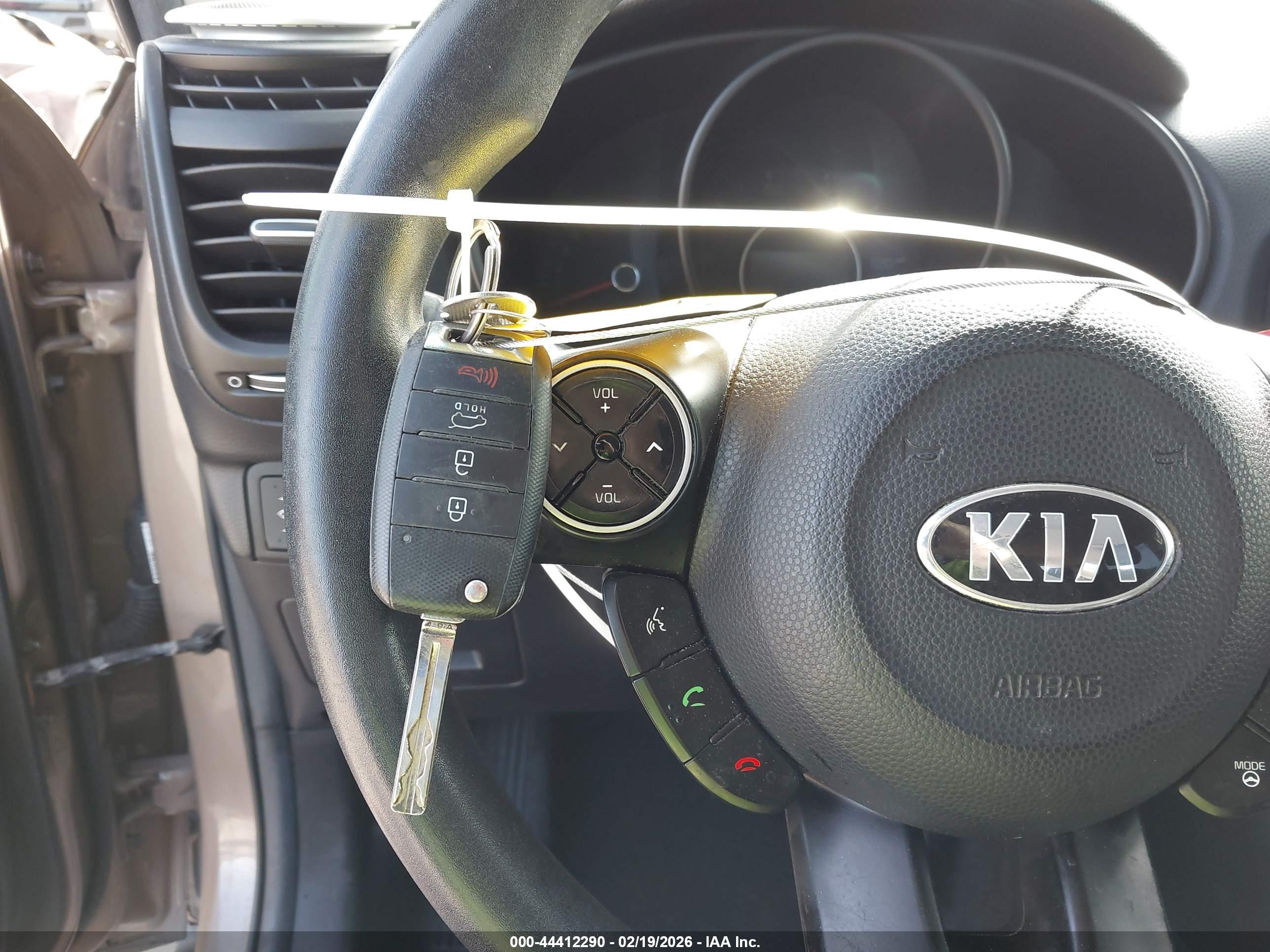KIA SOUL image 11