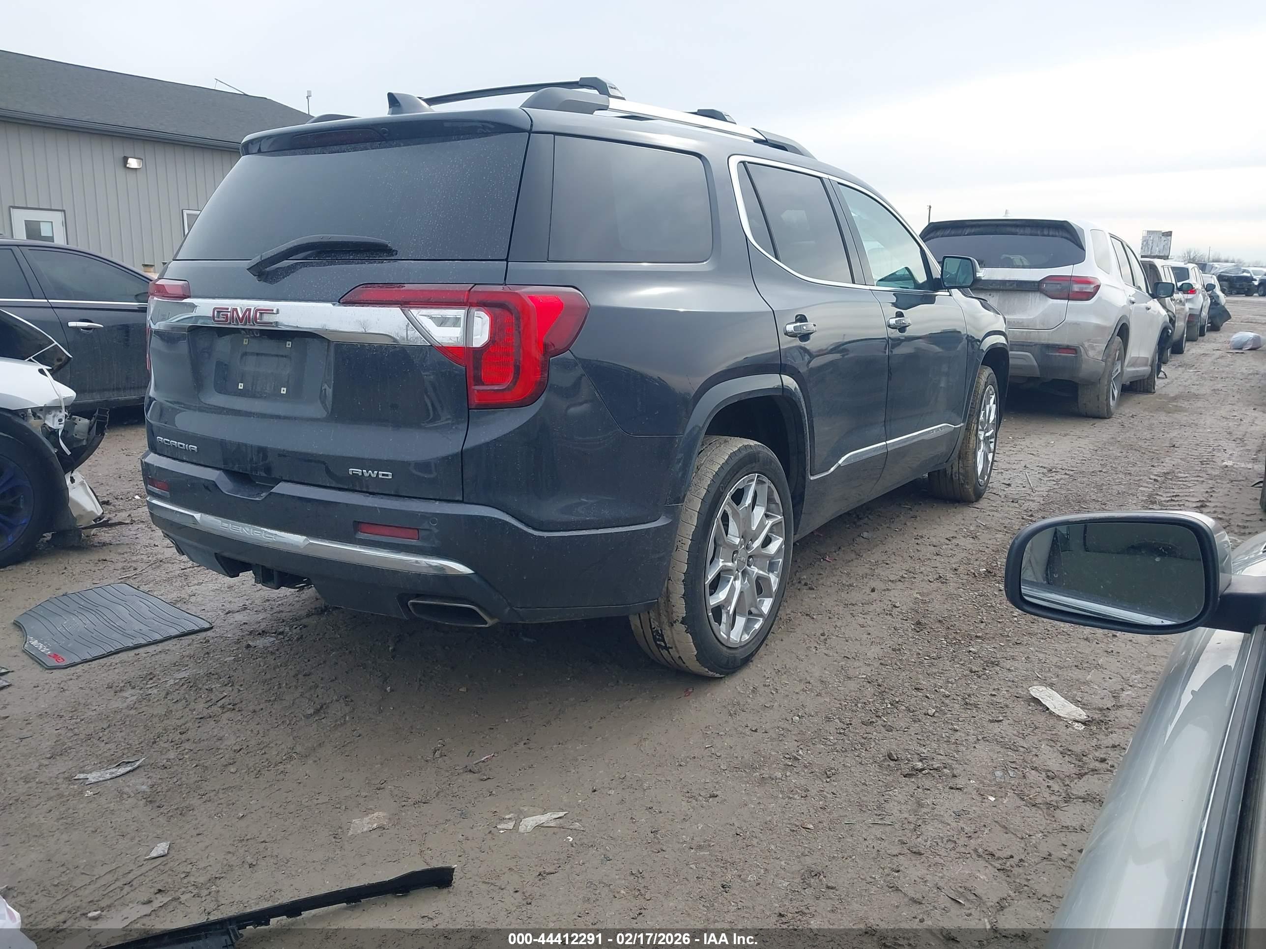 GMC ACADIA image 4