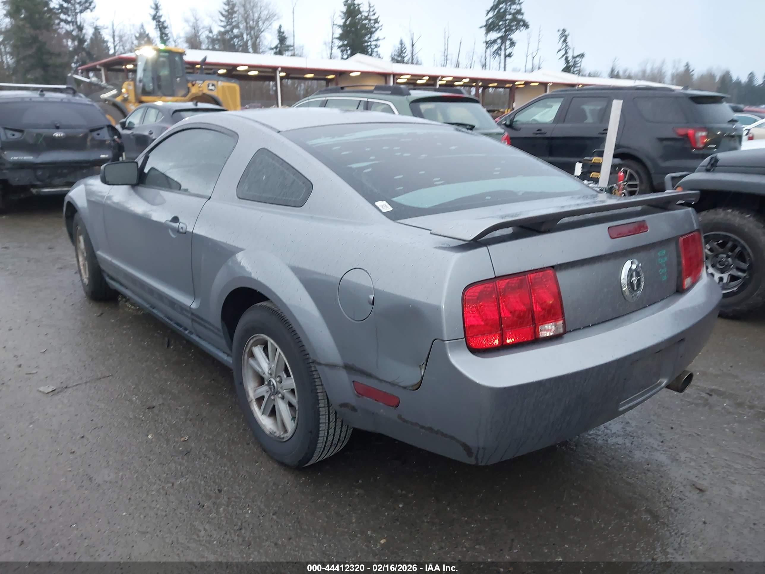 FORD MUSTANG image 3
