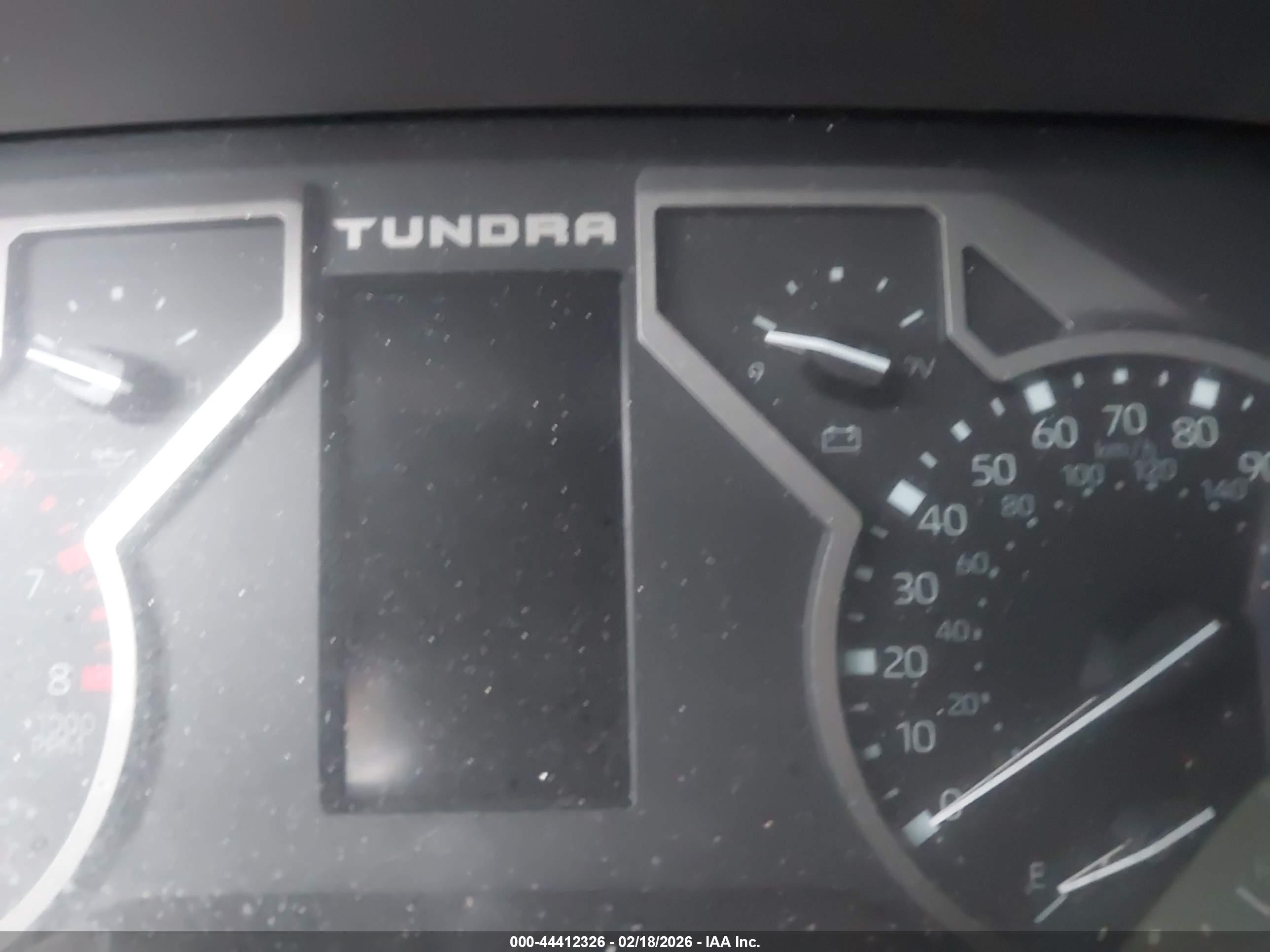 TOYOTA TUNDRA image 7
