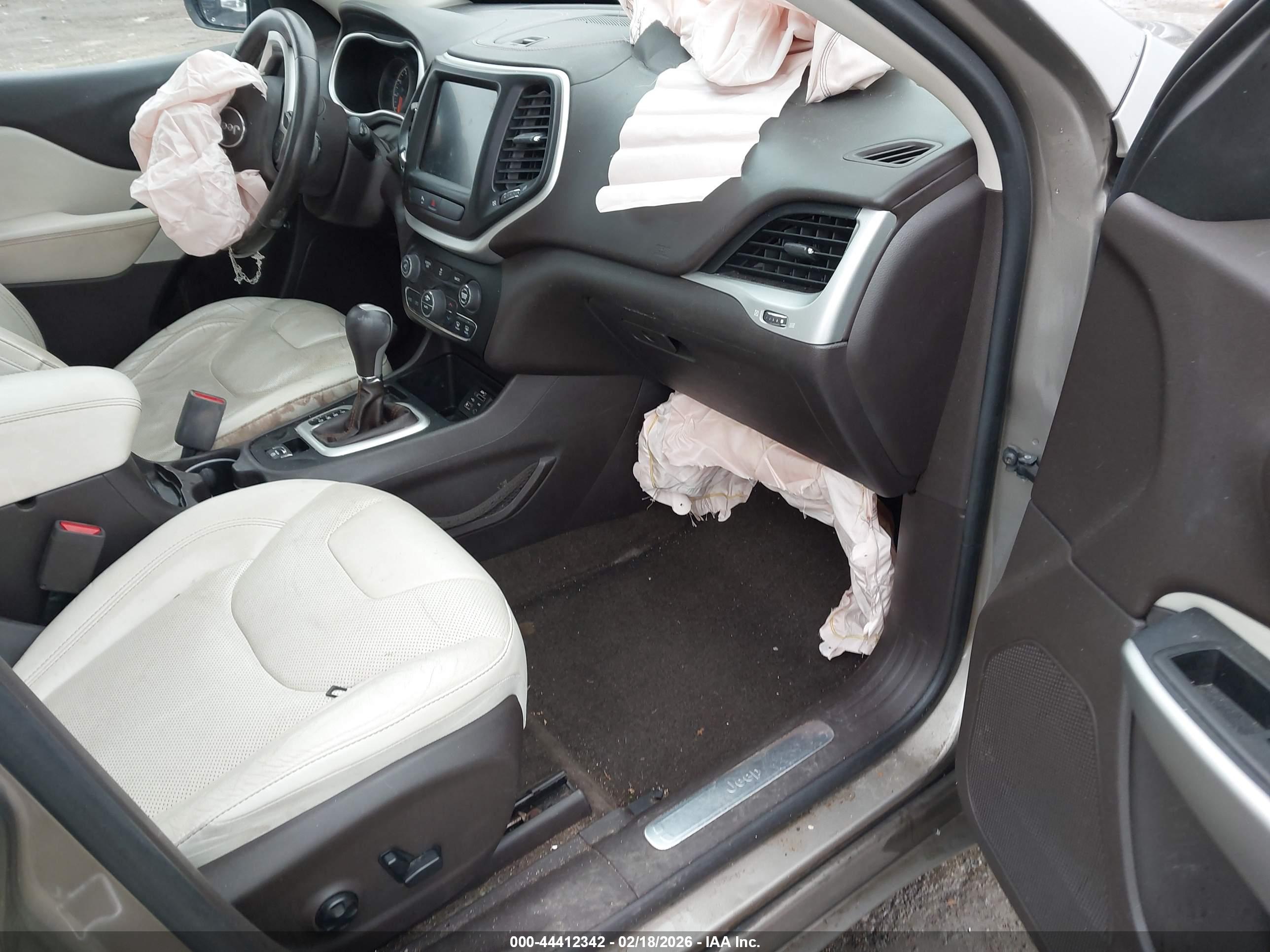 JEEP CHEROKEE image 5