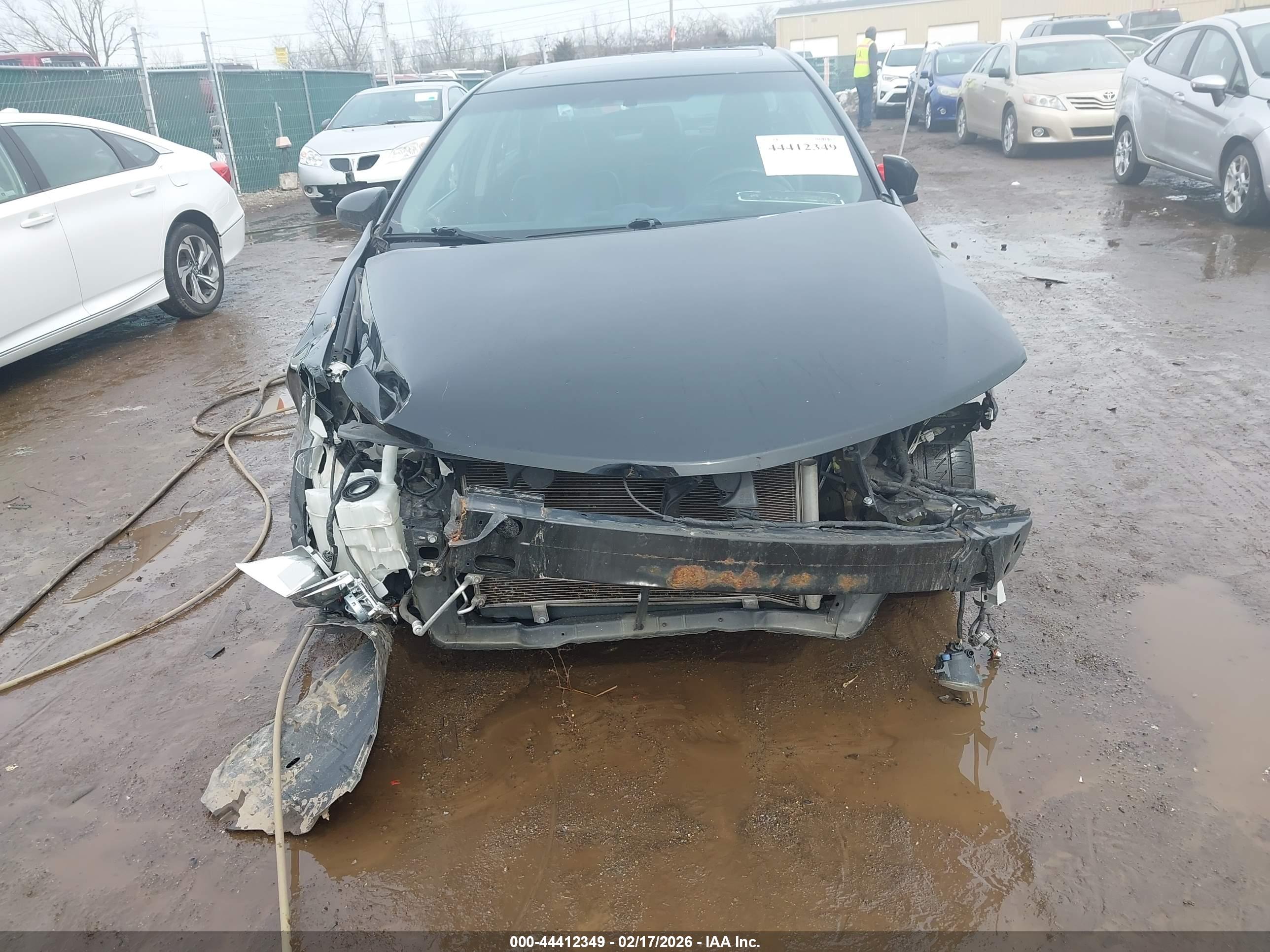 TOYOTA CAMRY image 6