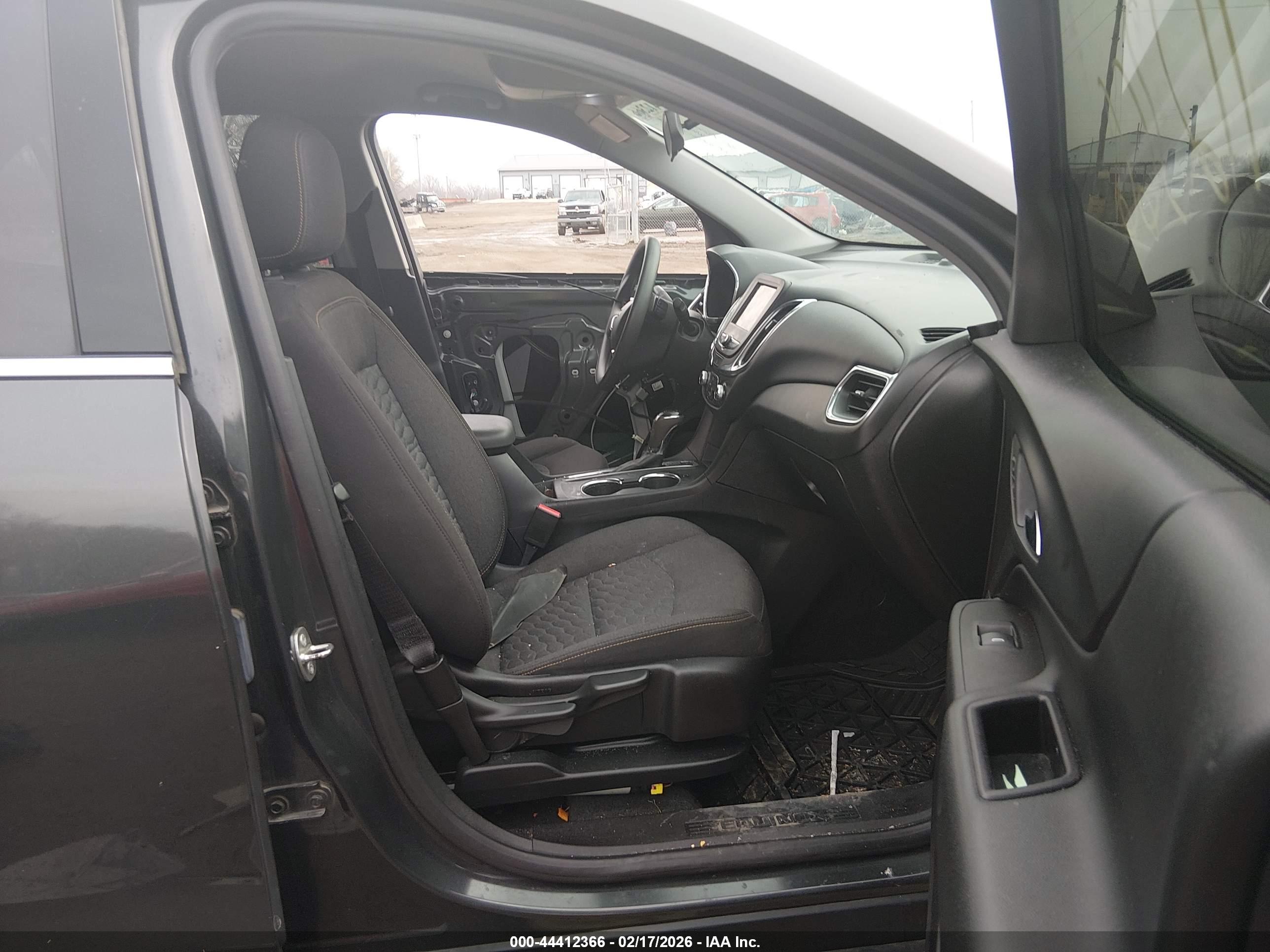 CHEVROLET EQUINOX image 5
