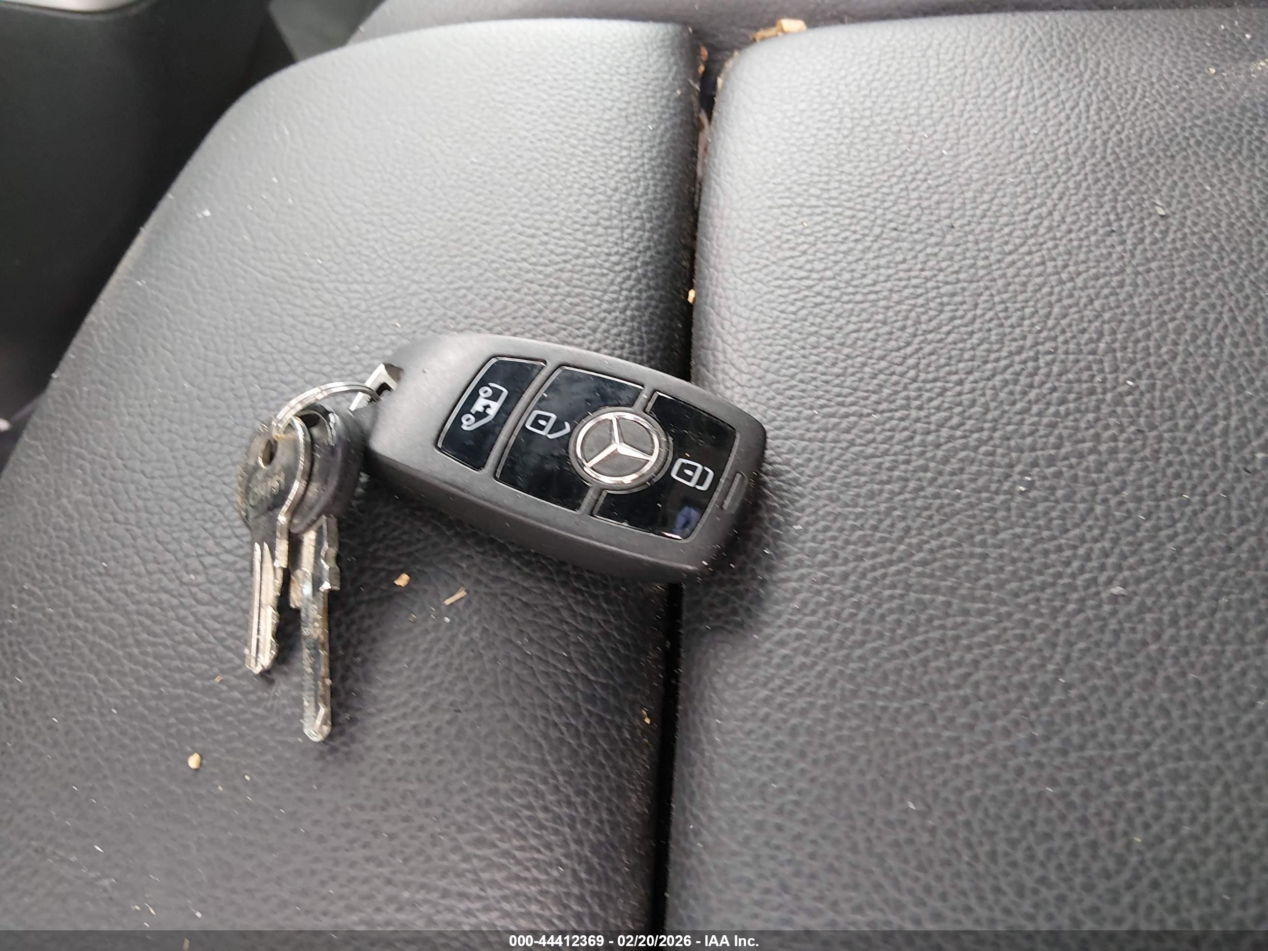 MERCEDES BENZ image 11