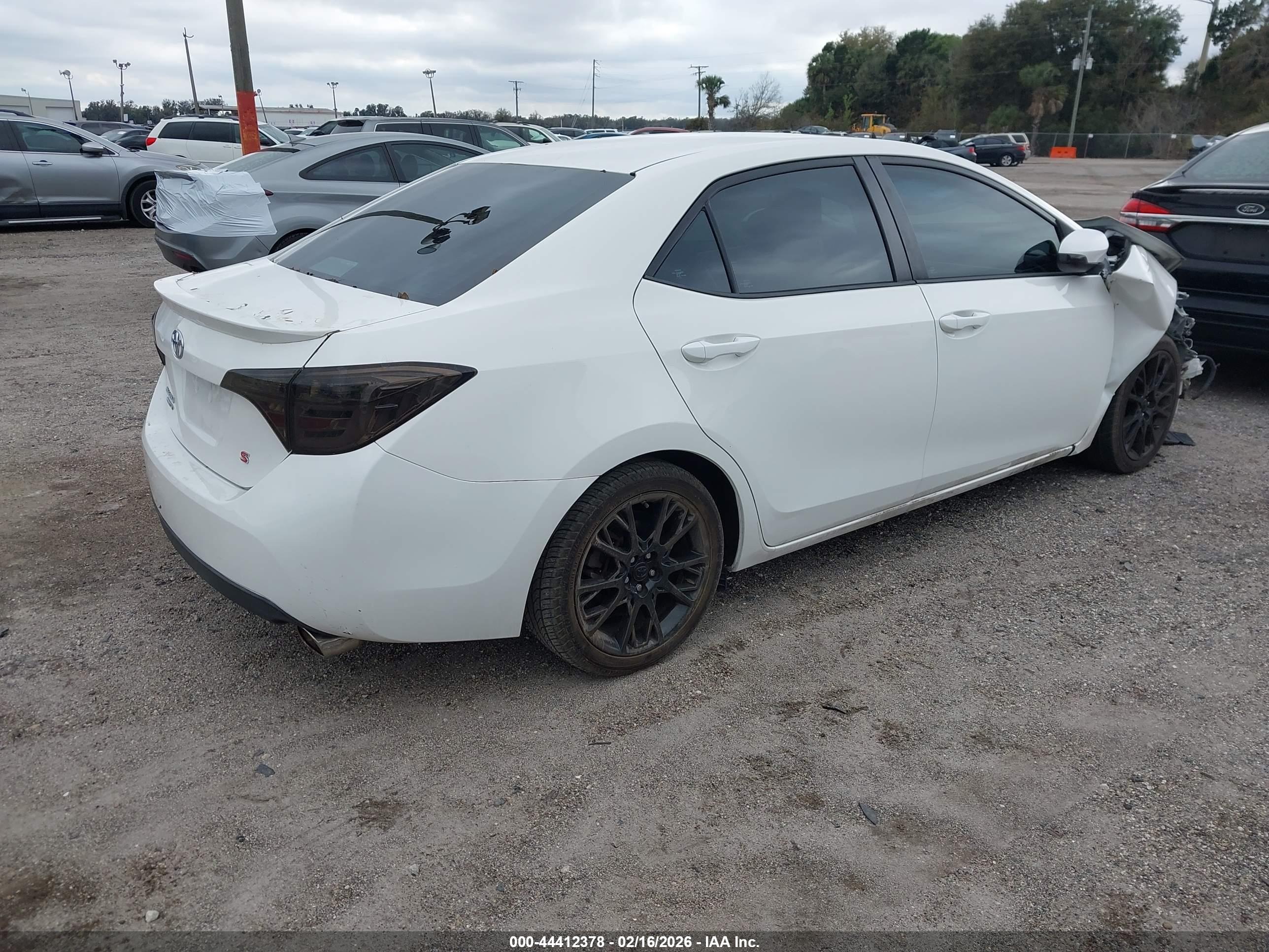 TOYOTA COROLLA image 4
