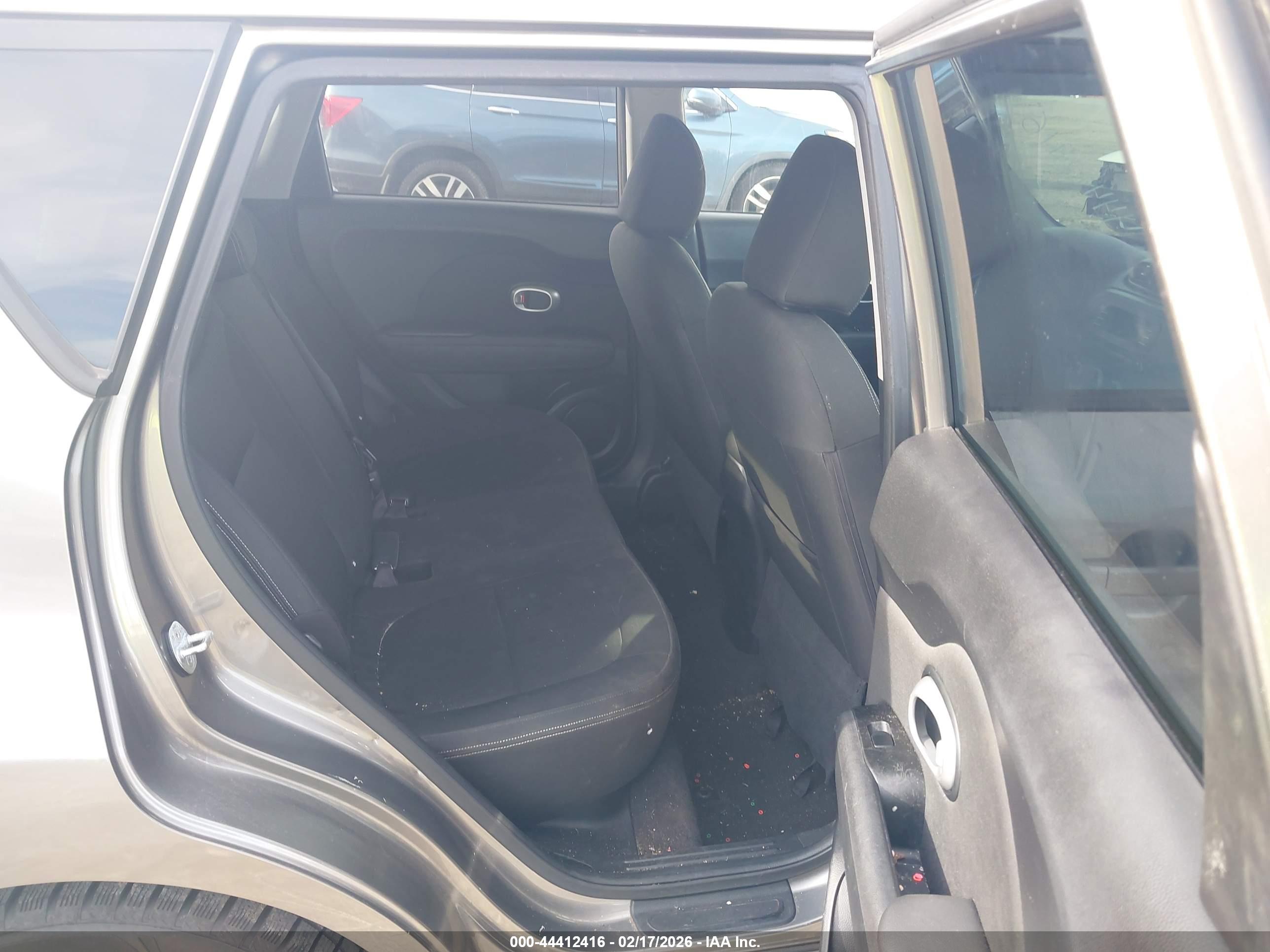KIA SOUL image 8