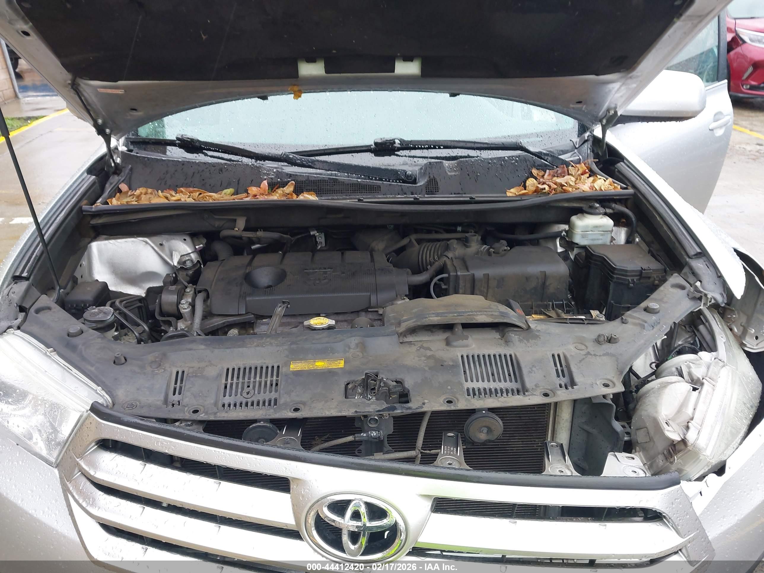 TOYOTA HIGHLANDER image 10