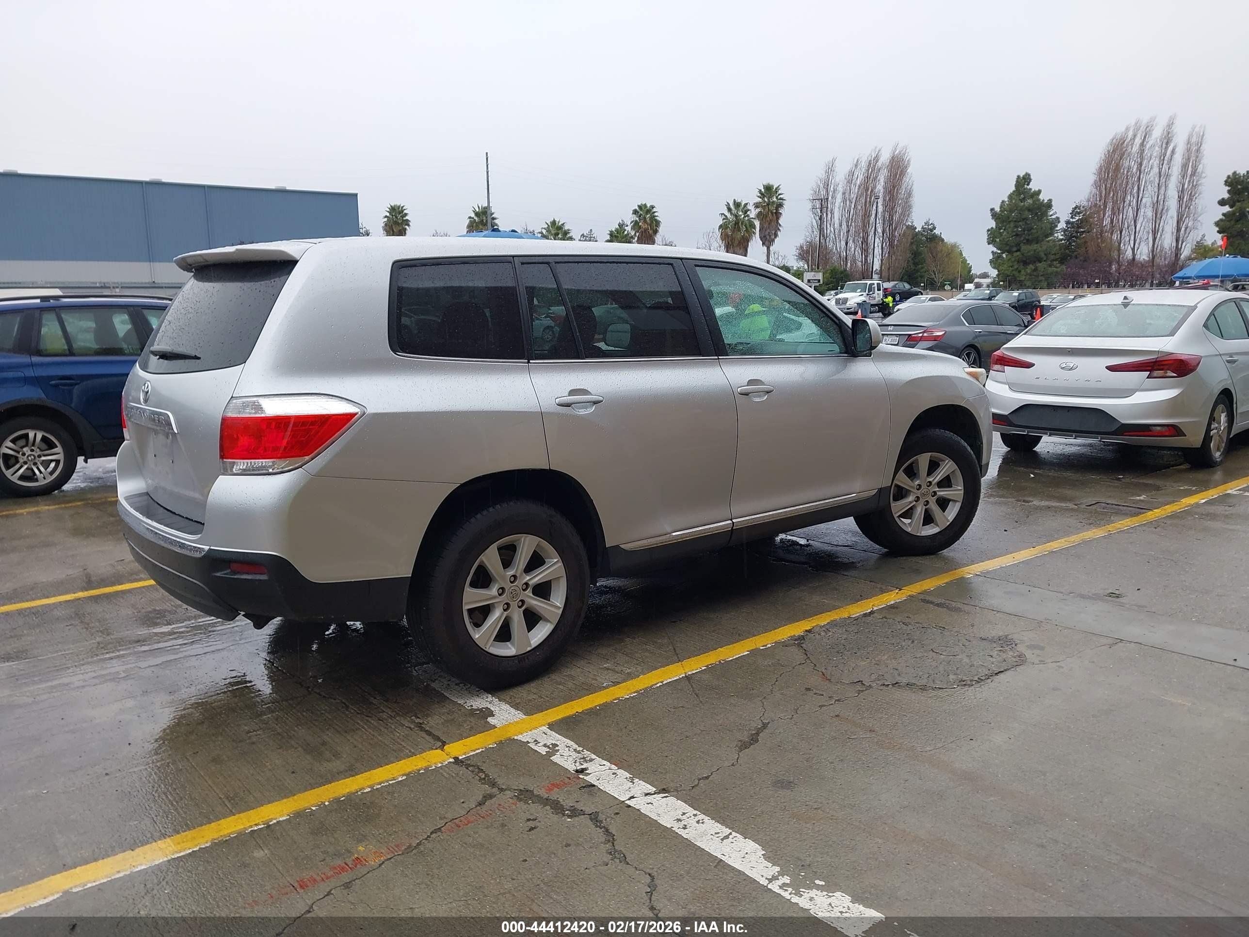 TOYOTA HIGHLANDER image 4