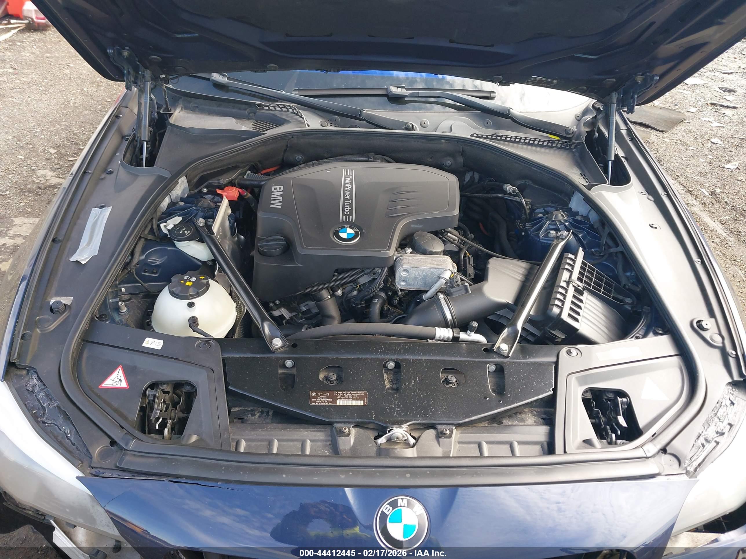 BMW 528I image 10