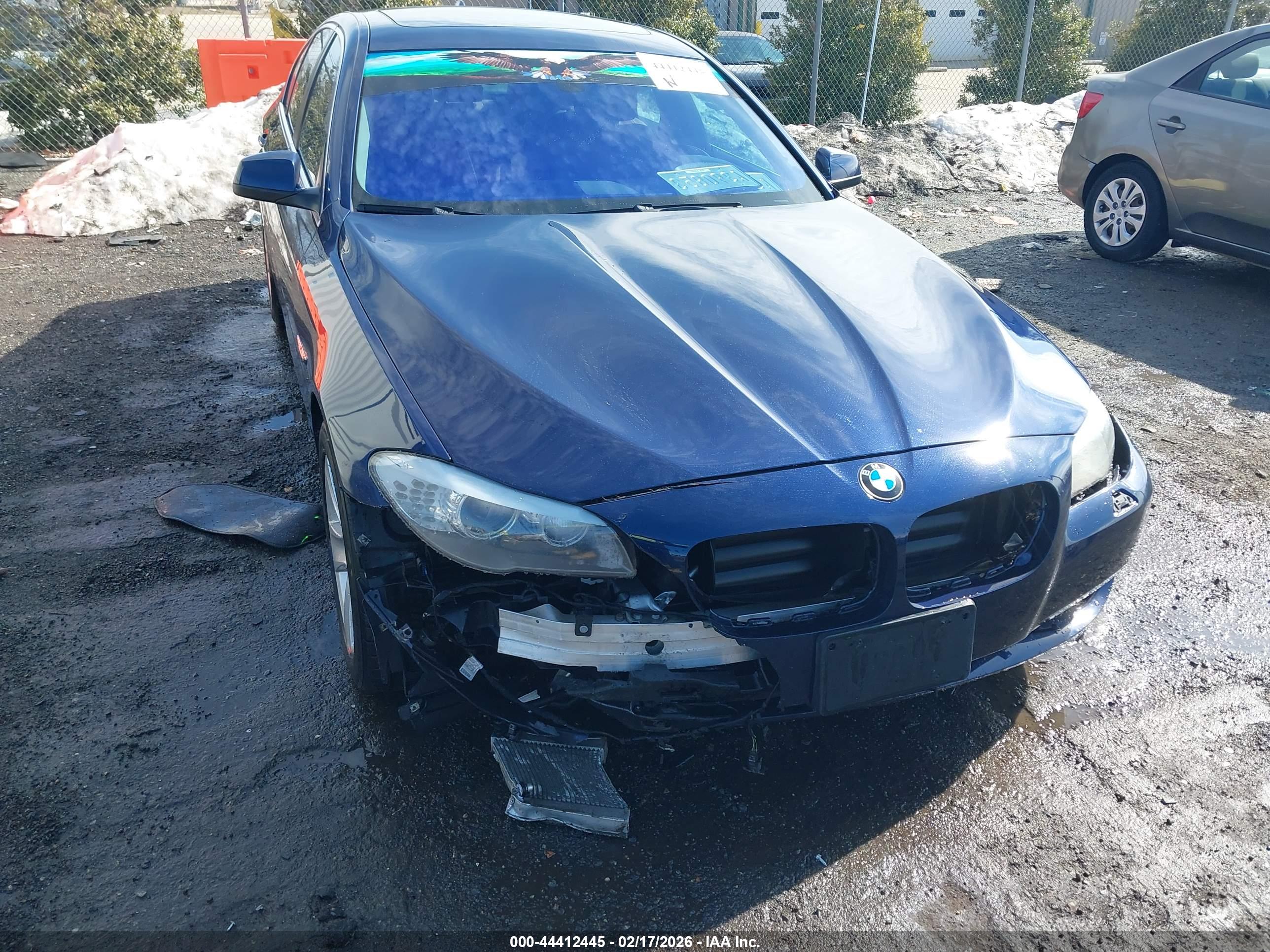 BMW 528I image 6