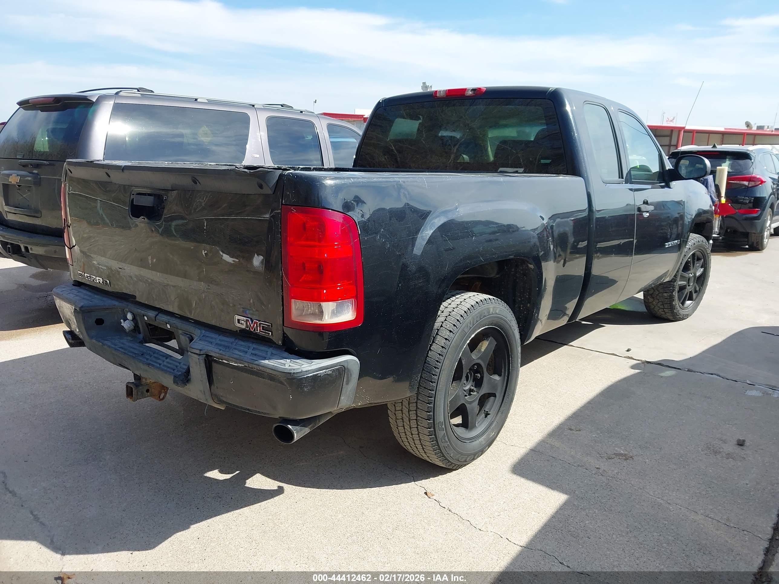 GMC SIERRA image 4