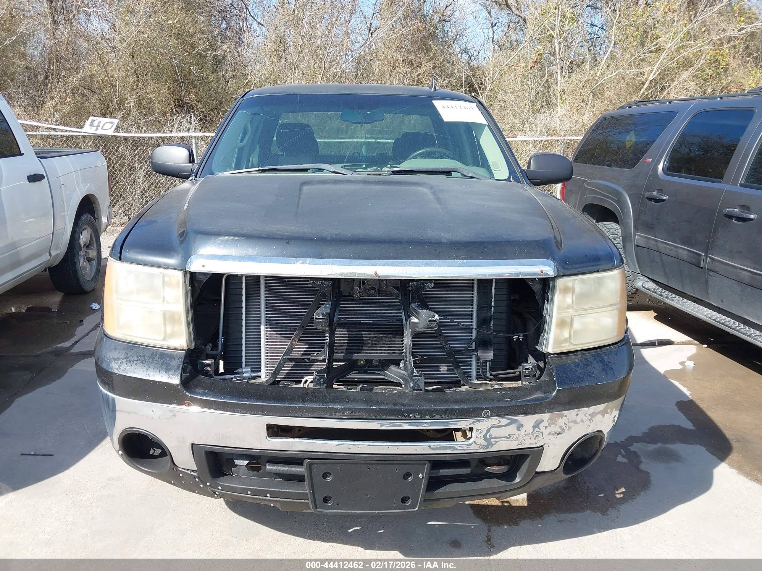 GMC SIERRA image 6