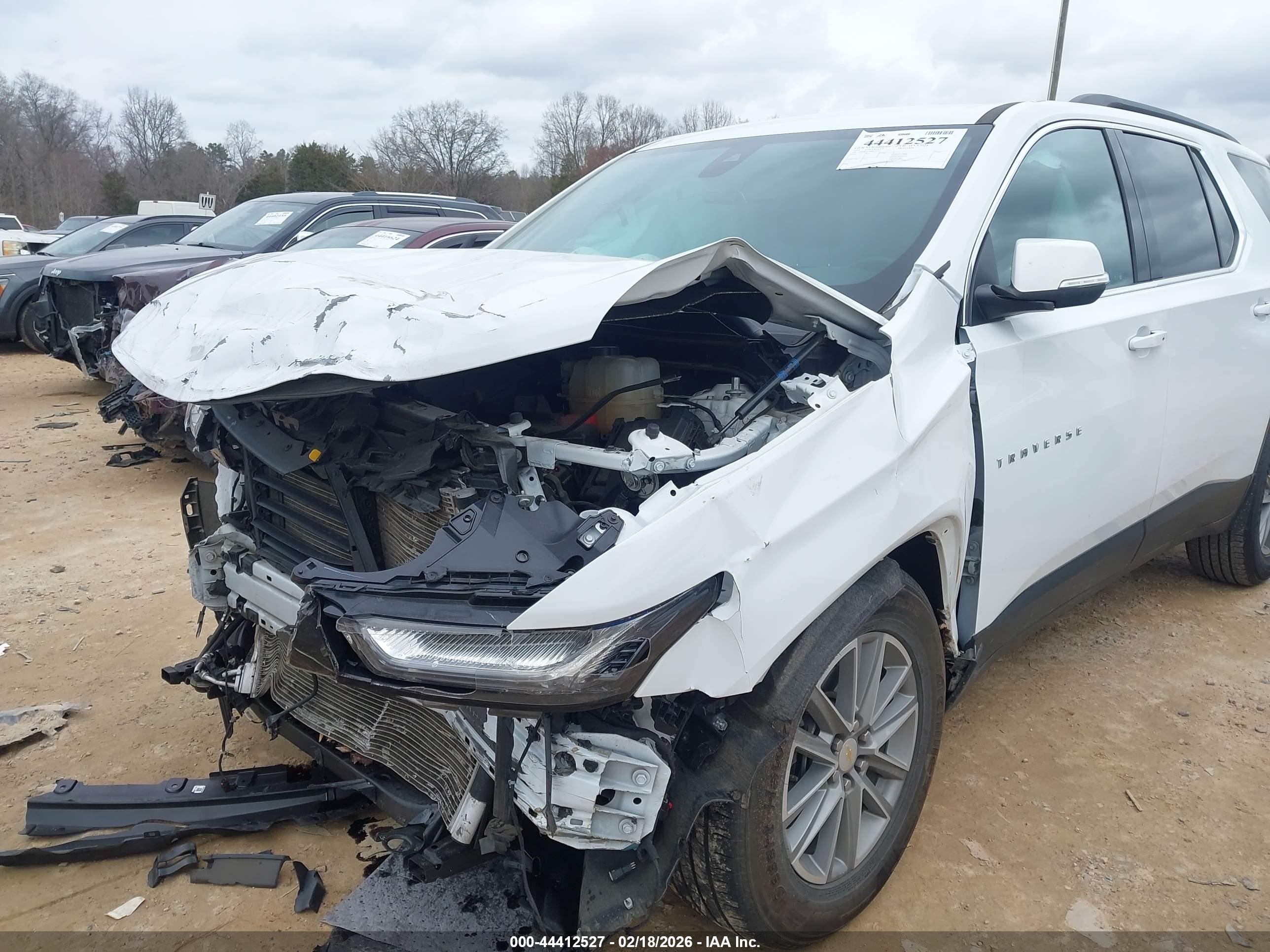 CHEVROLET TRAVERSE image 6