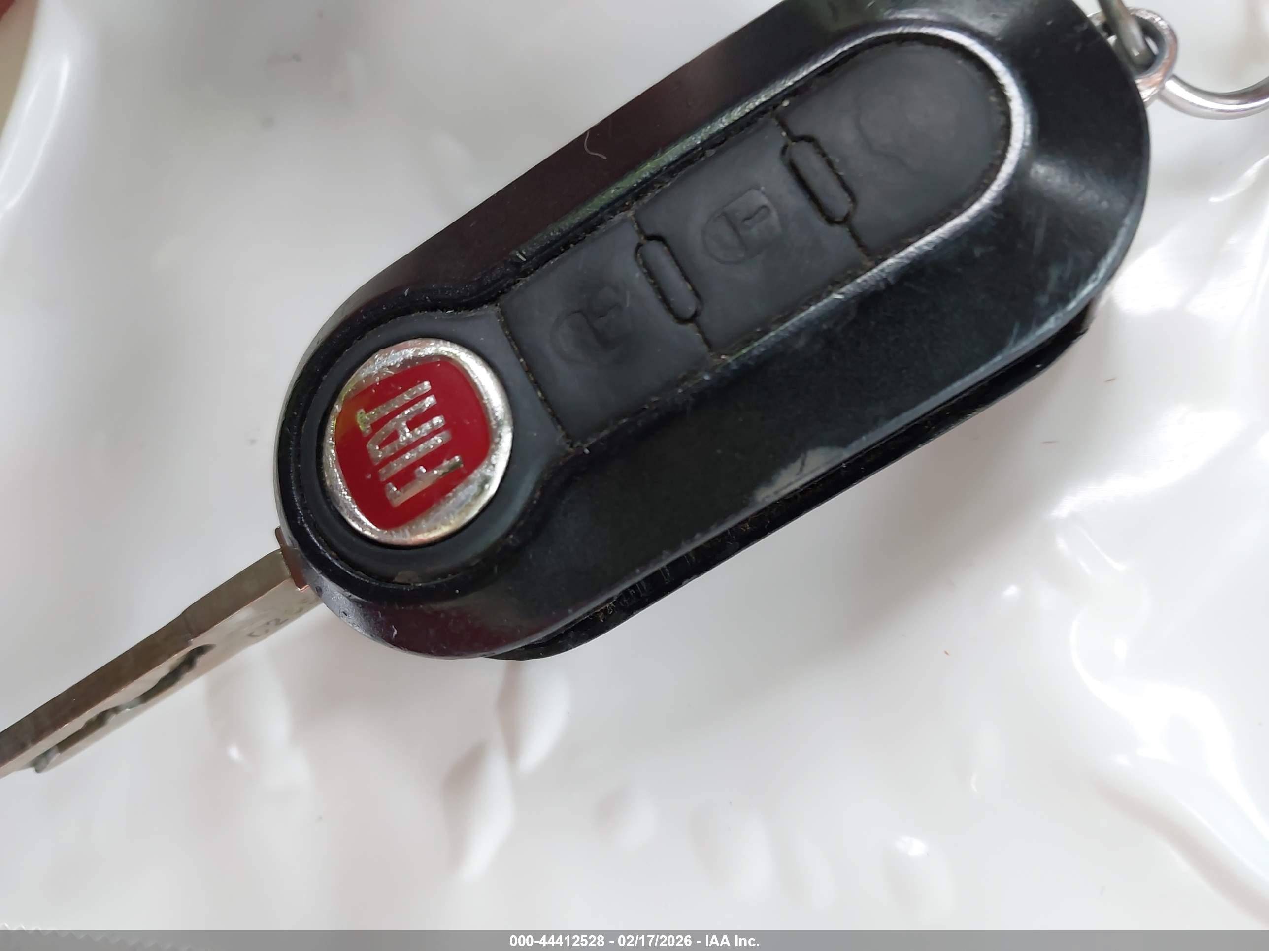 FIAT 500C image 11