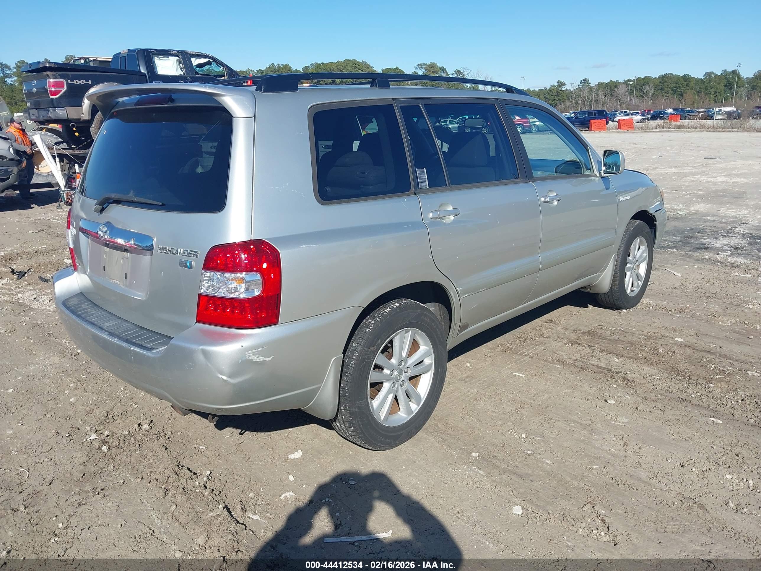 TOYOTA HIGHLANDER image 4