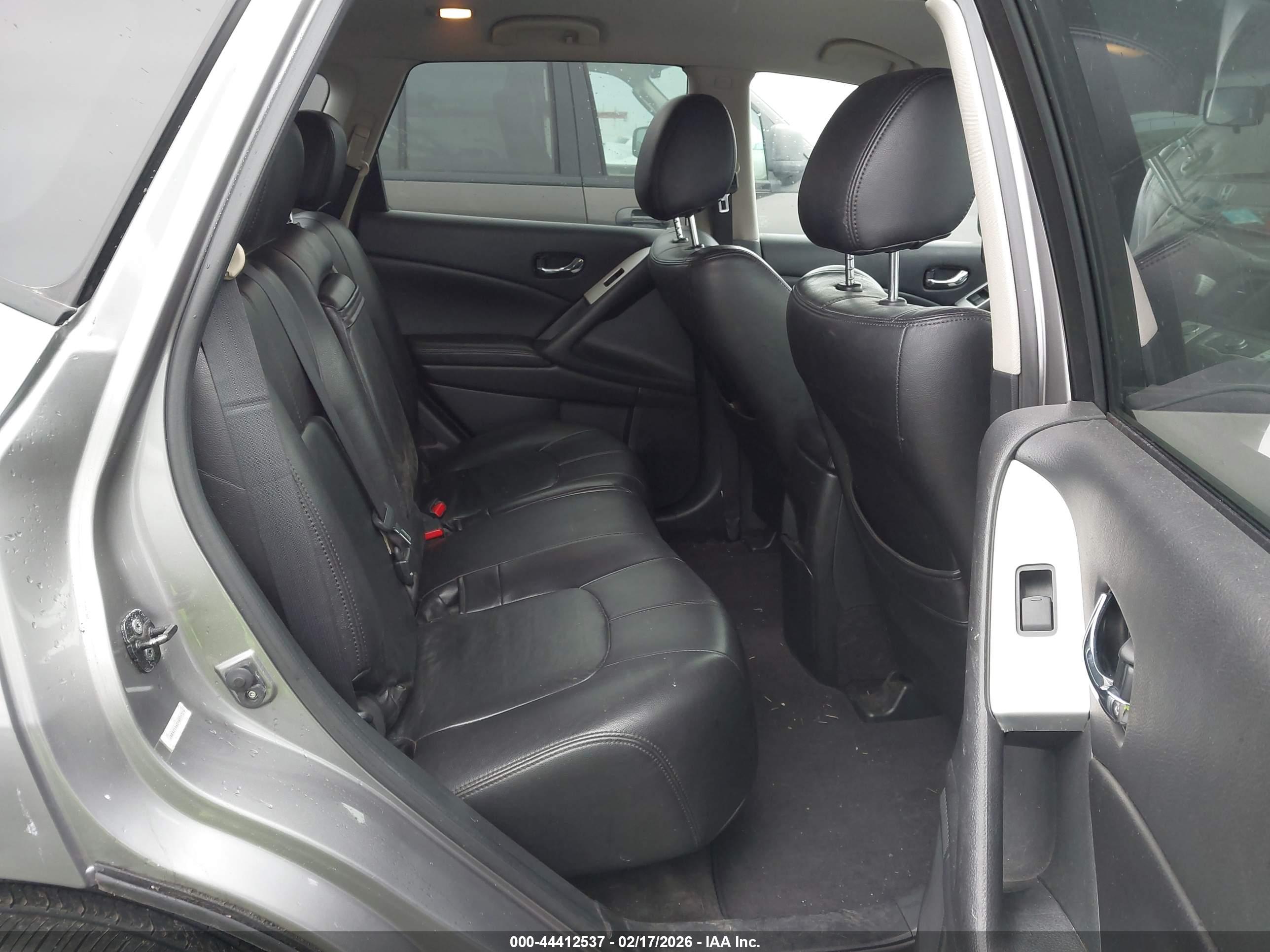NISSAN MURANO image 8