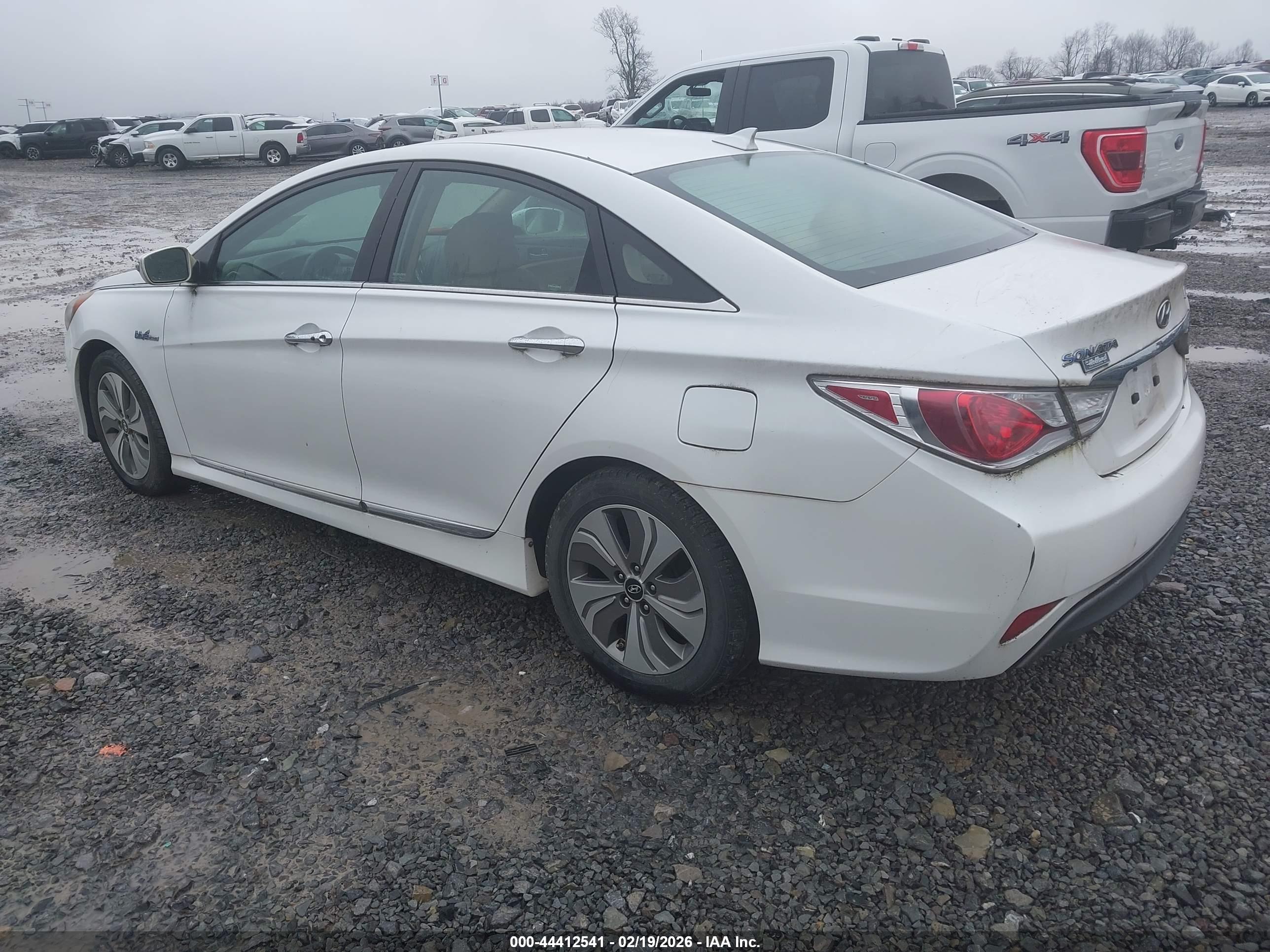 HYUNDAI SONATA image 3