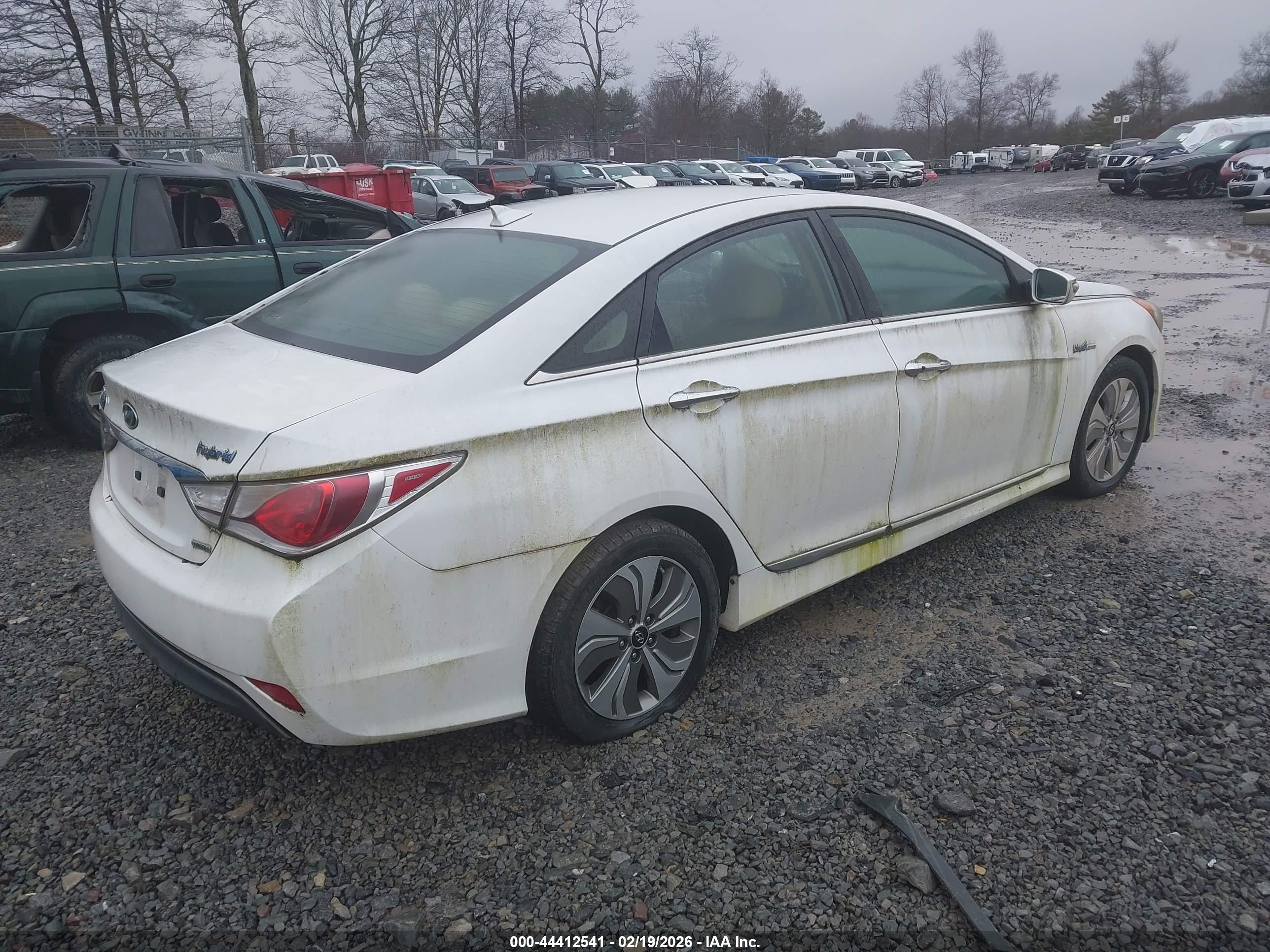 HYUNDAI SONATA image 4