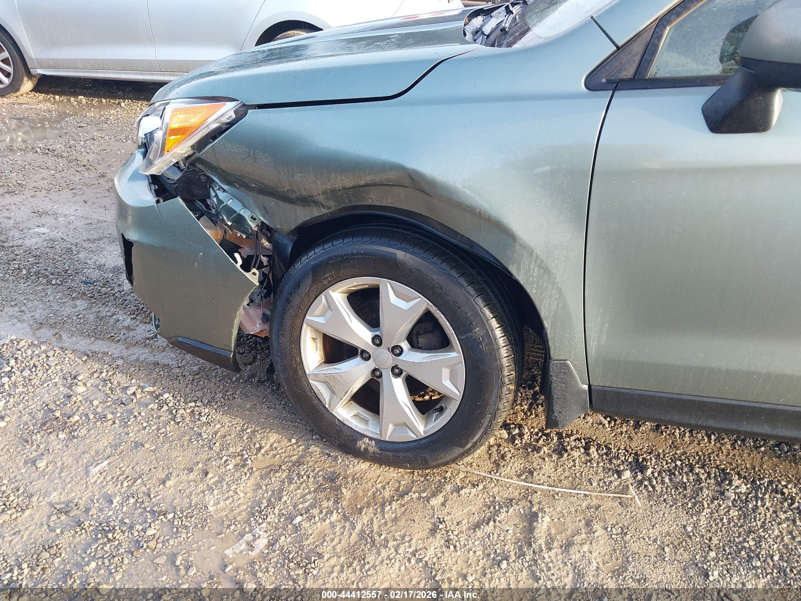 SUBARU FORESTER image 6