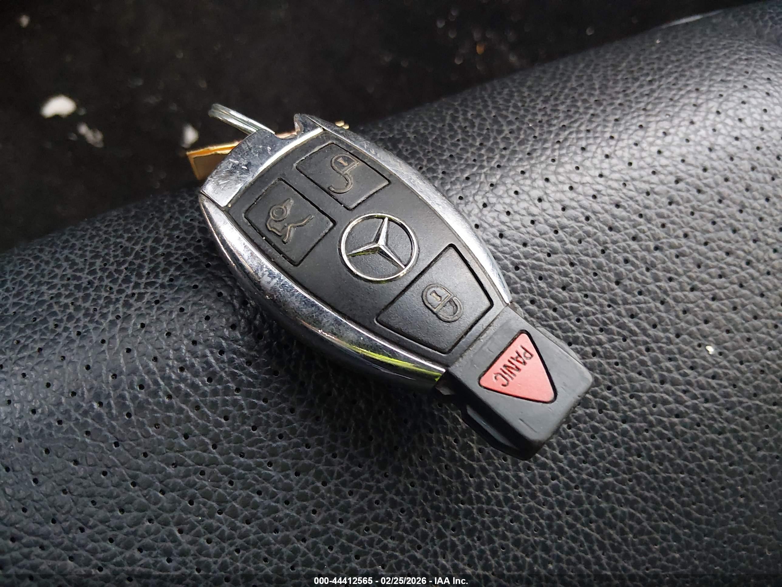 MERCEDES-BENZ C image 11