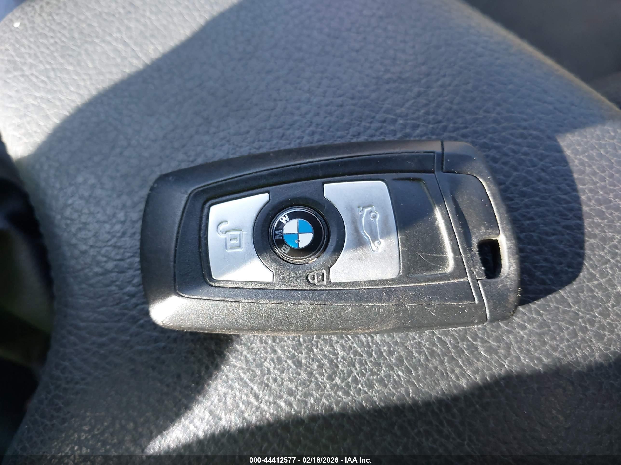 BMW 328I image 11