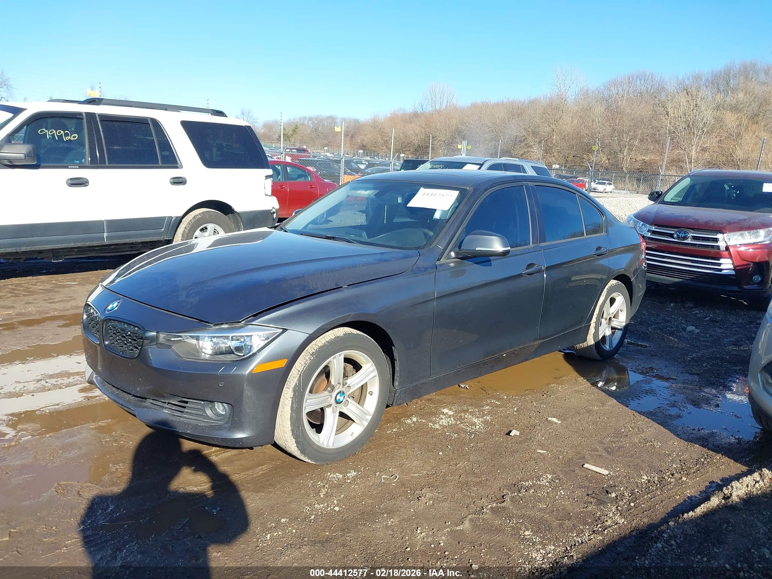 BMW 328I image 2