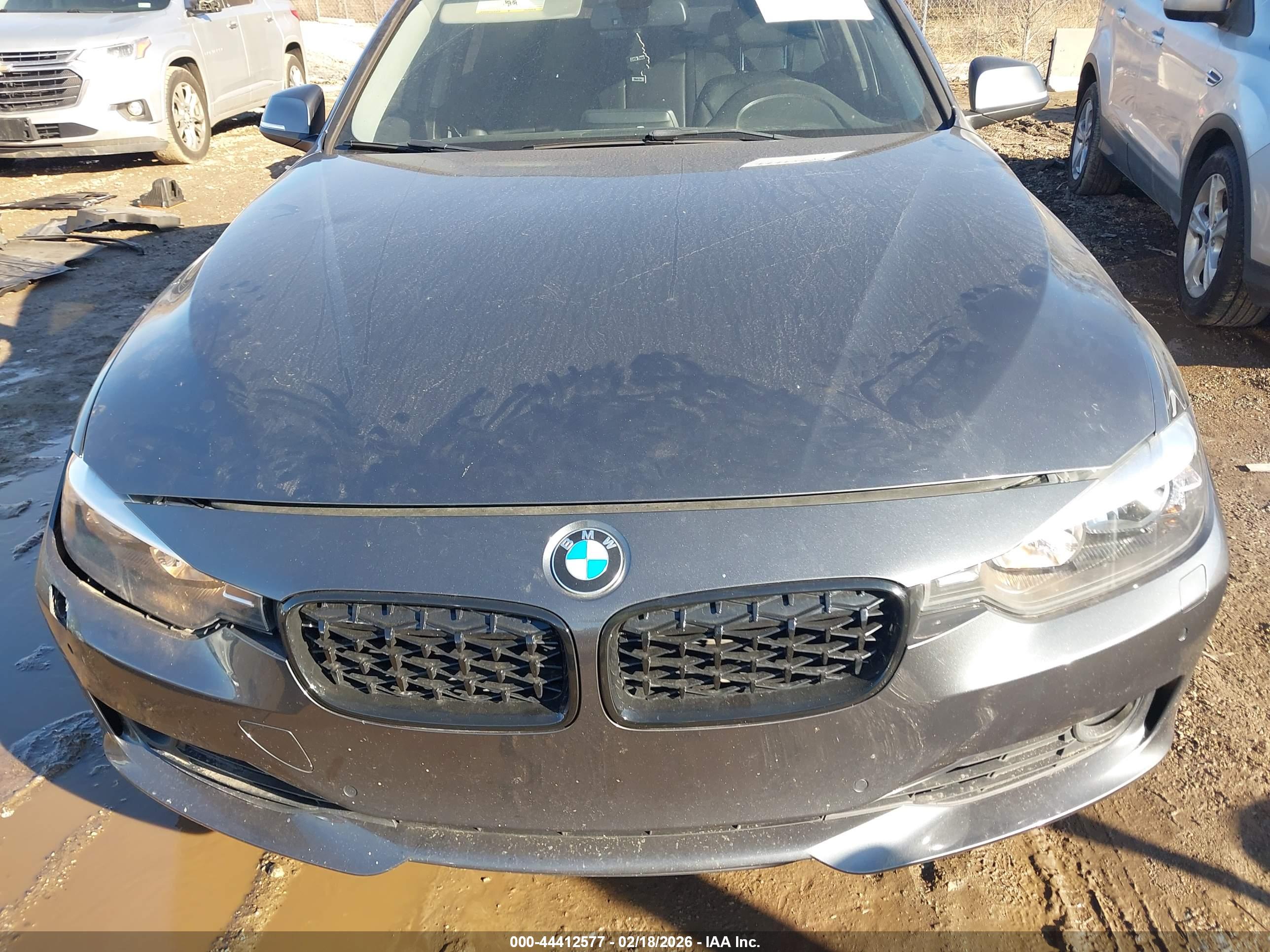 BMW 328I image 6
