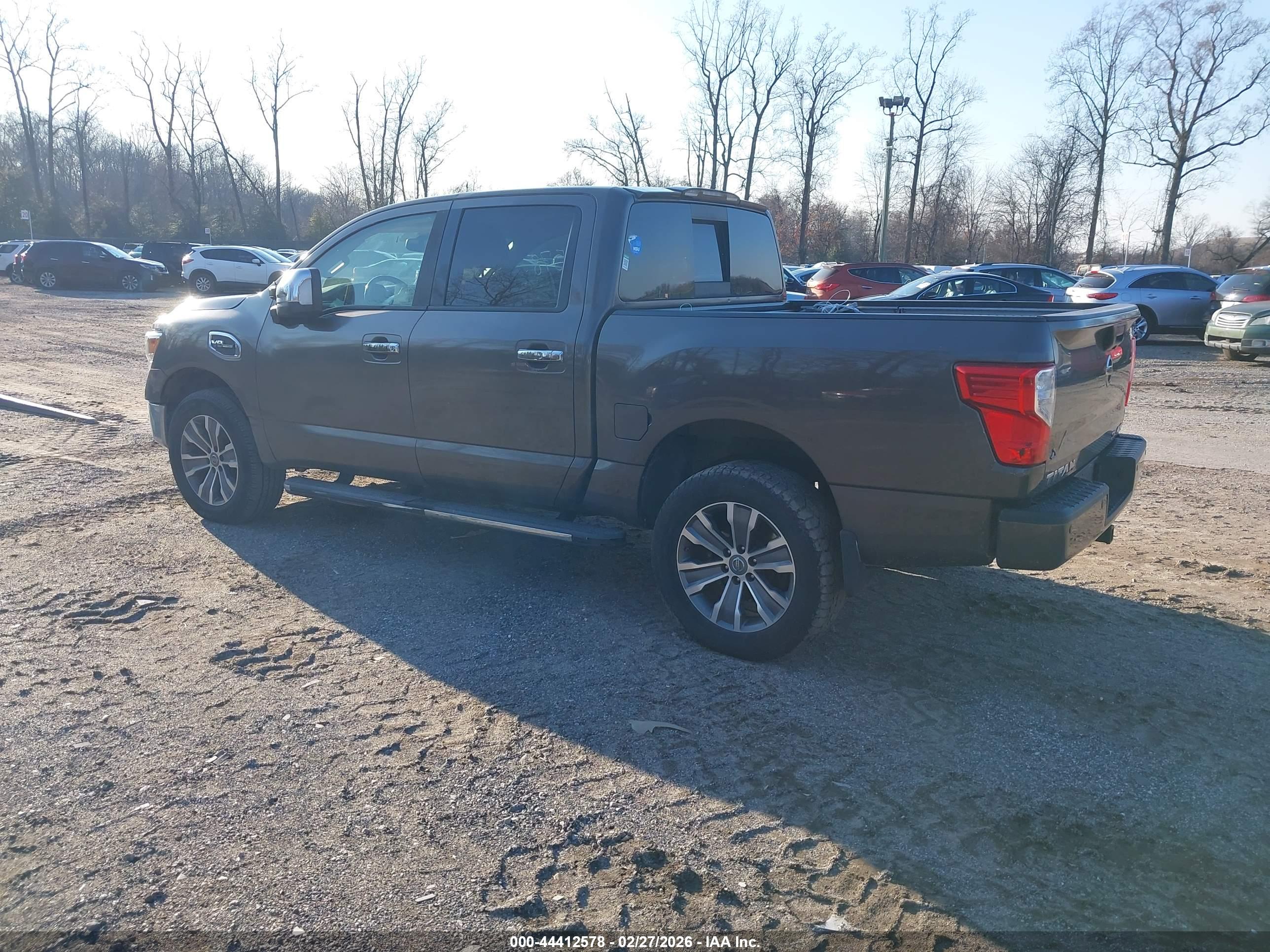 NISSAN TITAN image 3