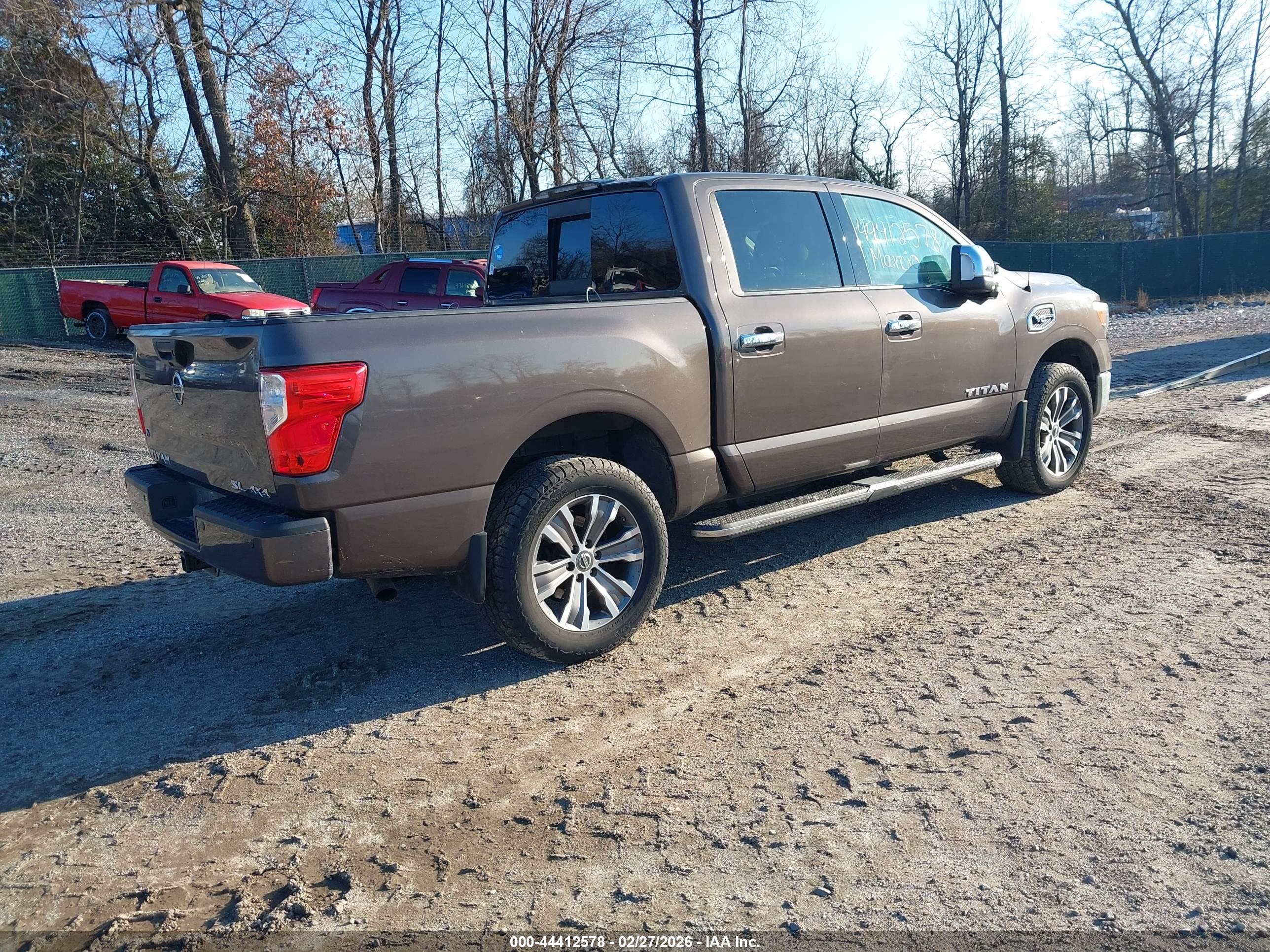 NISSAN TITAN image 4