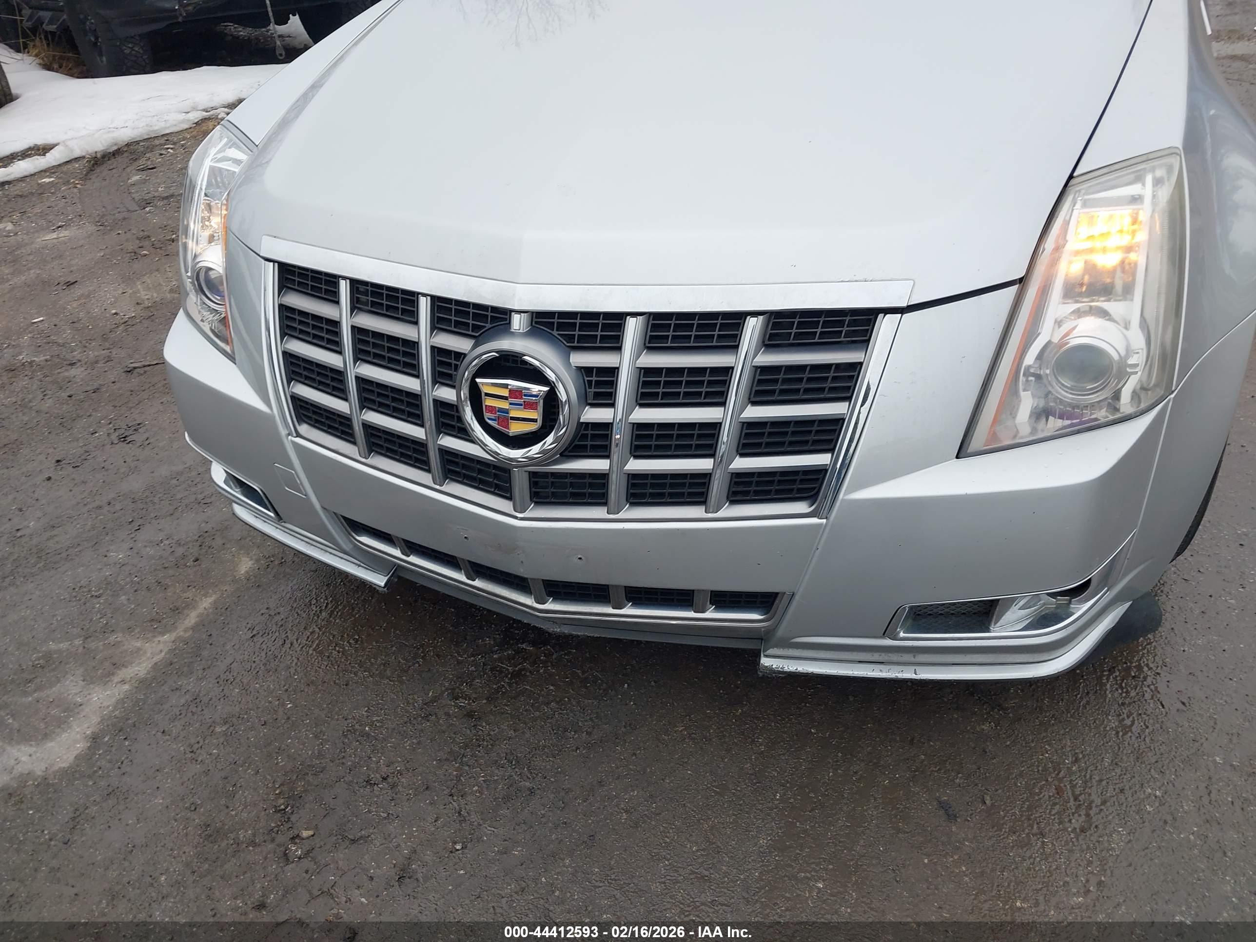 CADILLAC CTS image 6