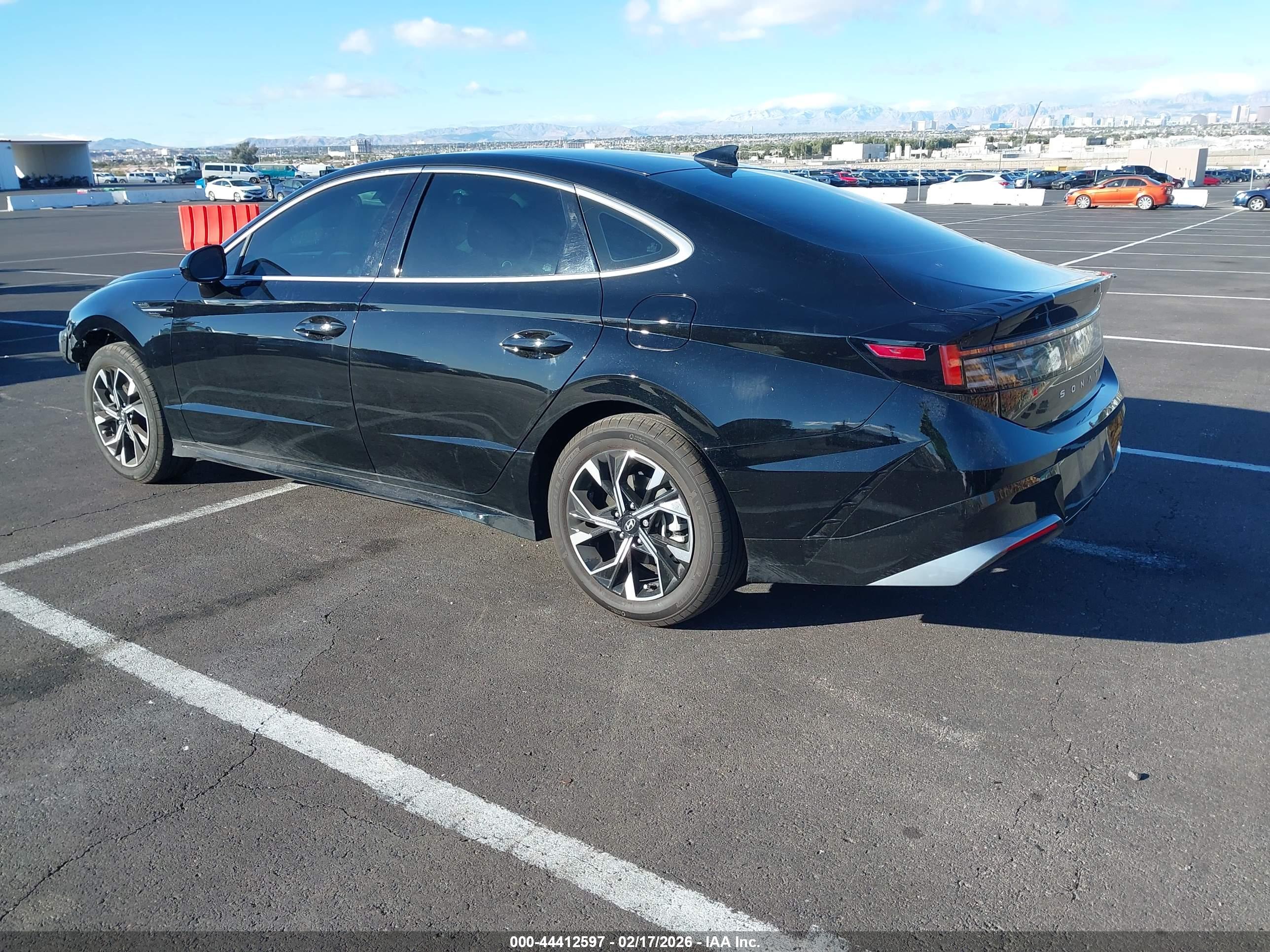 HYUNDAI SONATA image 3