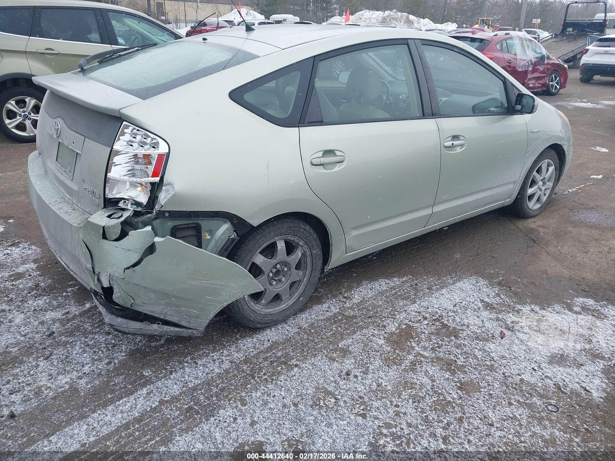 TOYOTA PRIUS image 4