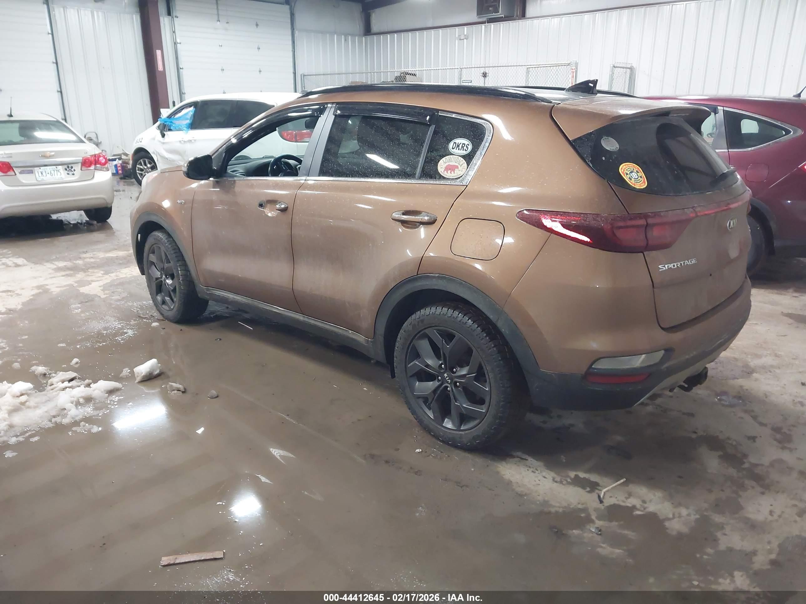 KIA SPORTAGE image 3
