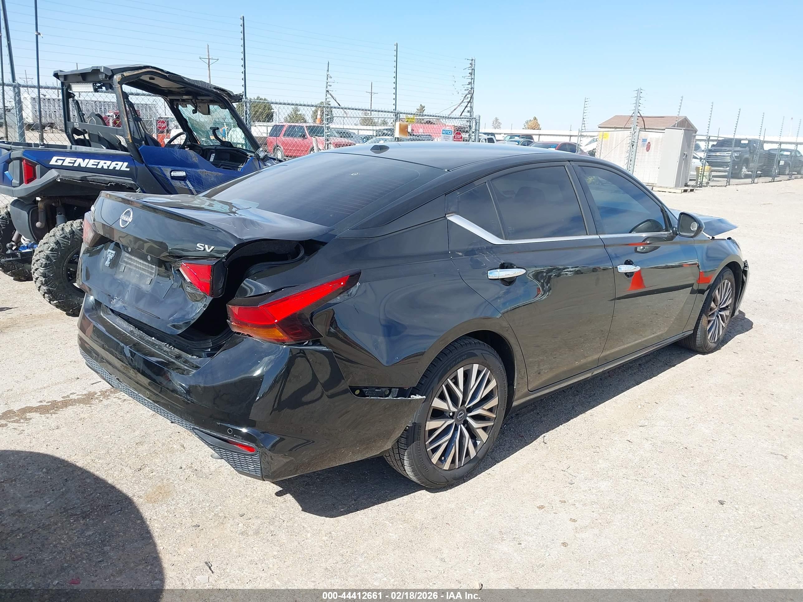 NISSAN ALTIMA image 4