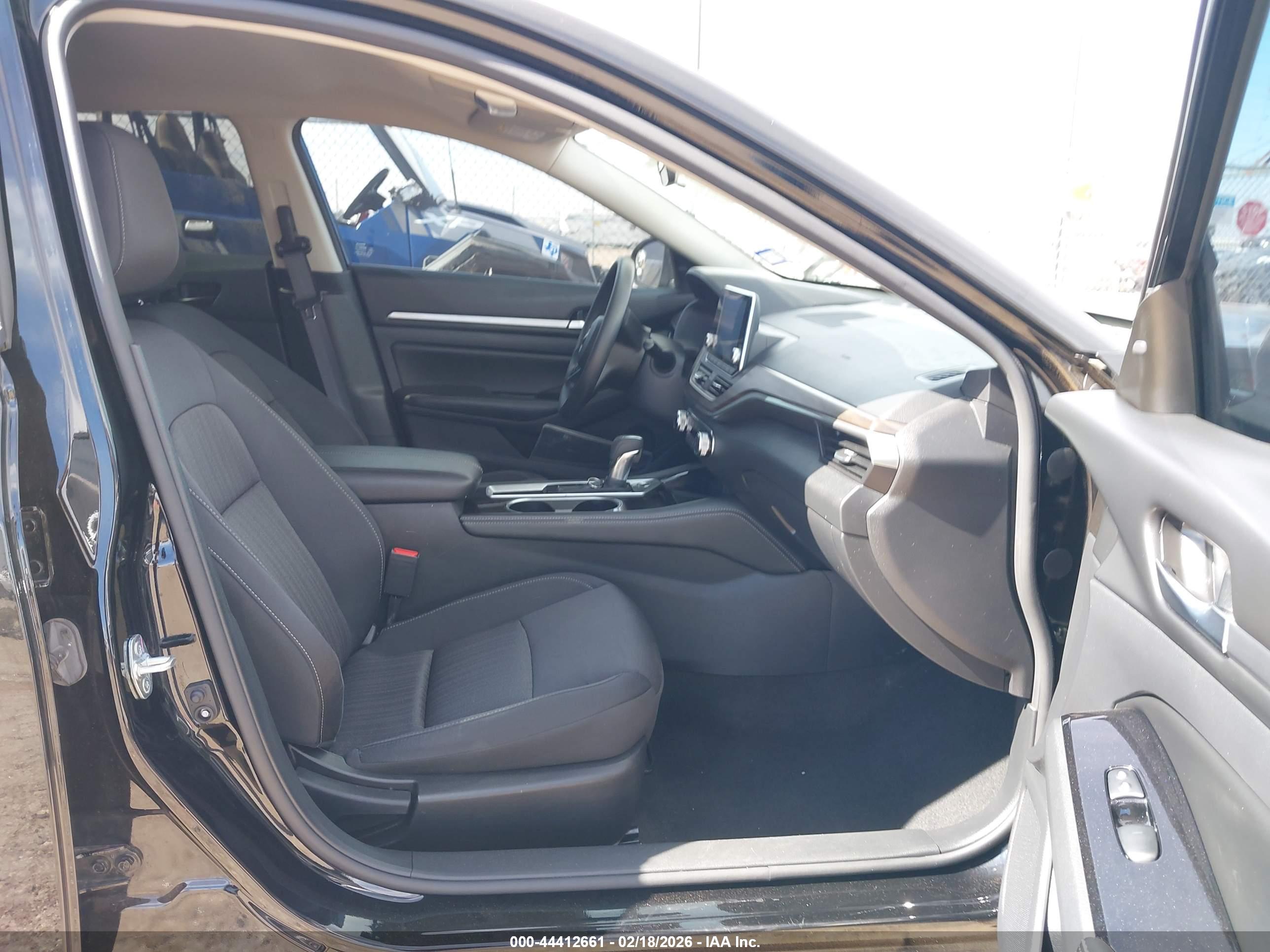NISSAN ALTIMA image 5