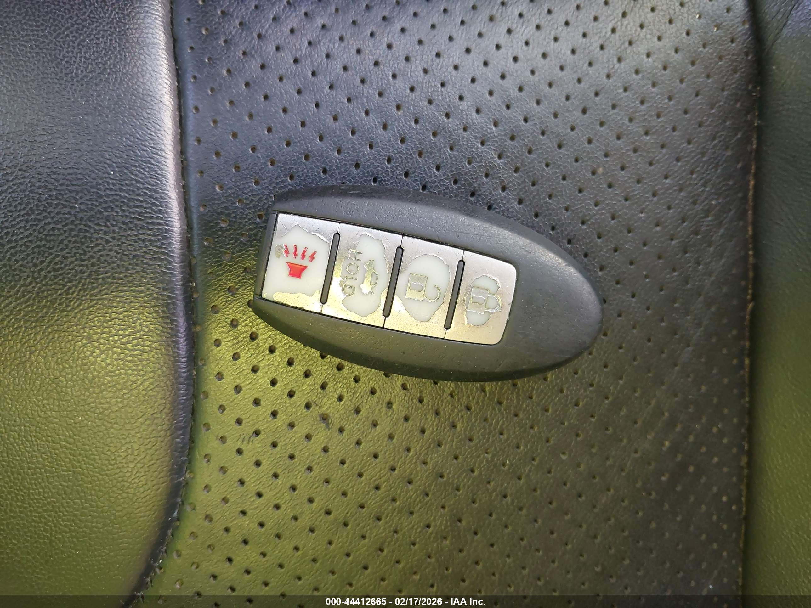 INFINITI G37 image 11