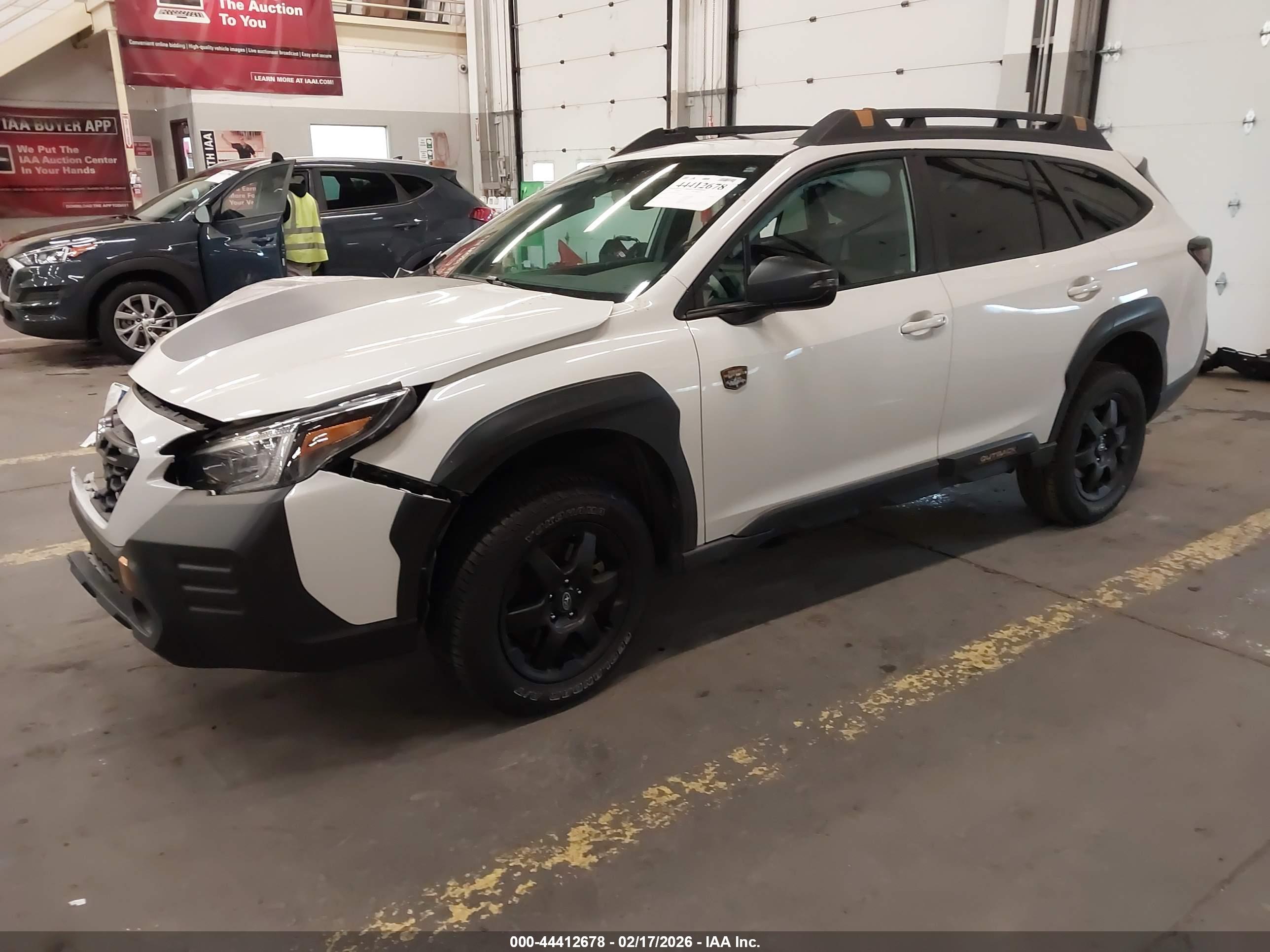 SUBARU OUTBACK image 2