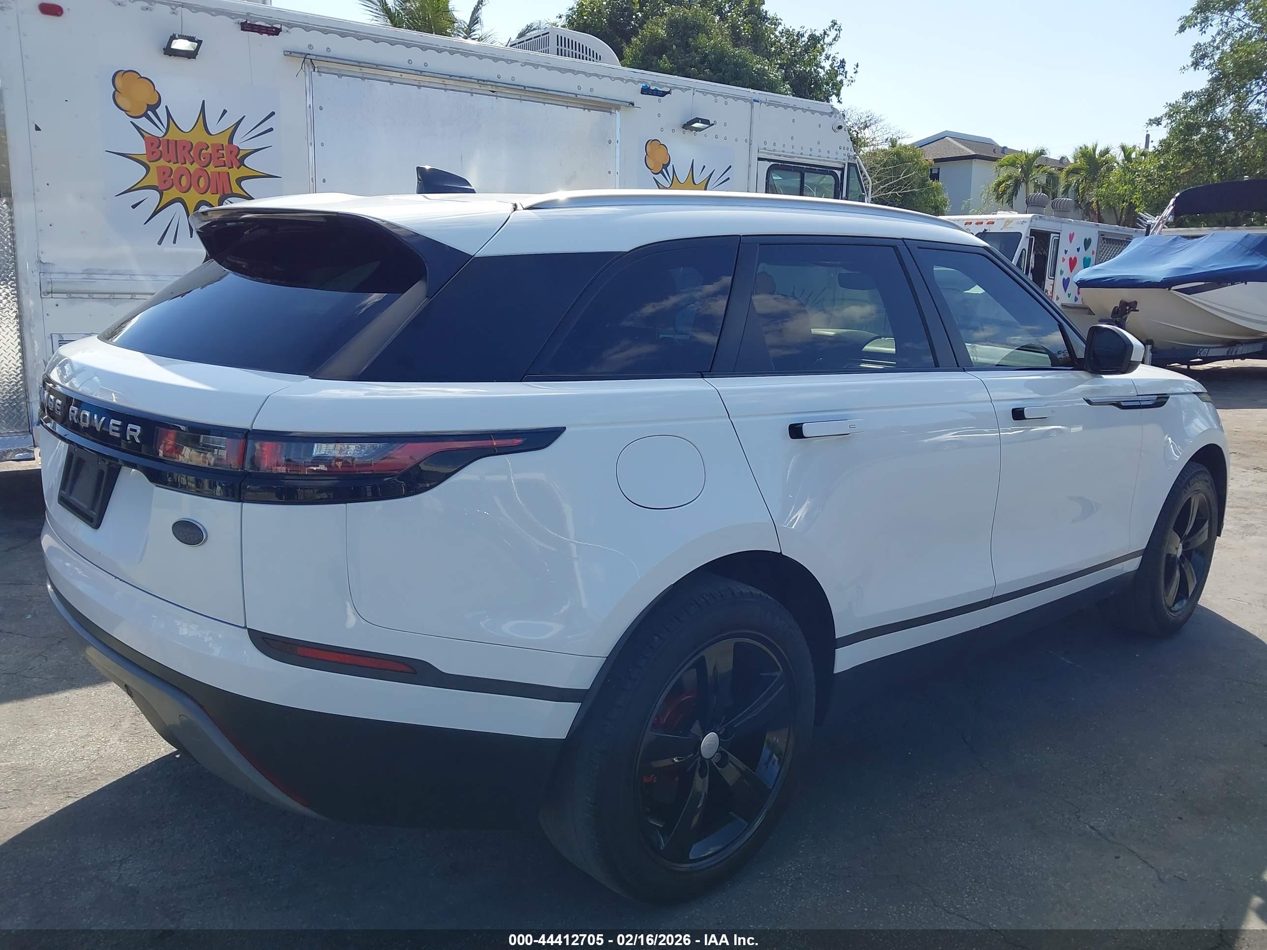 LAND ROVER image 4