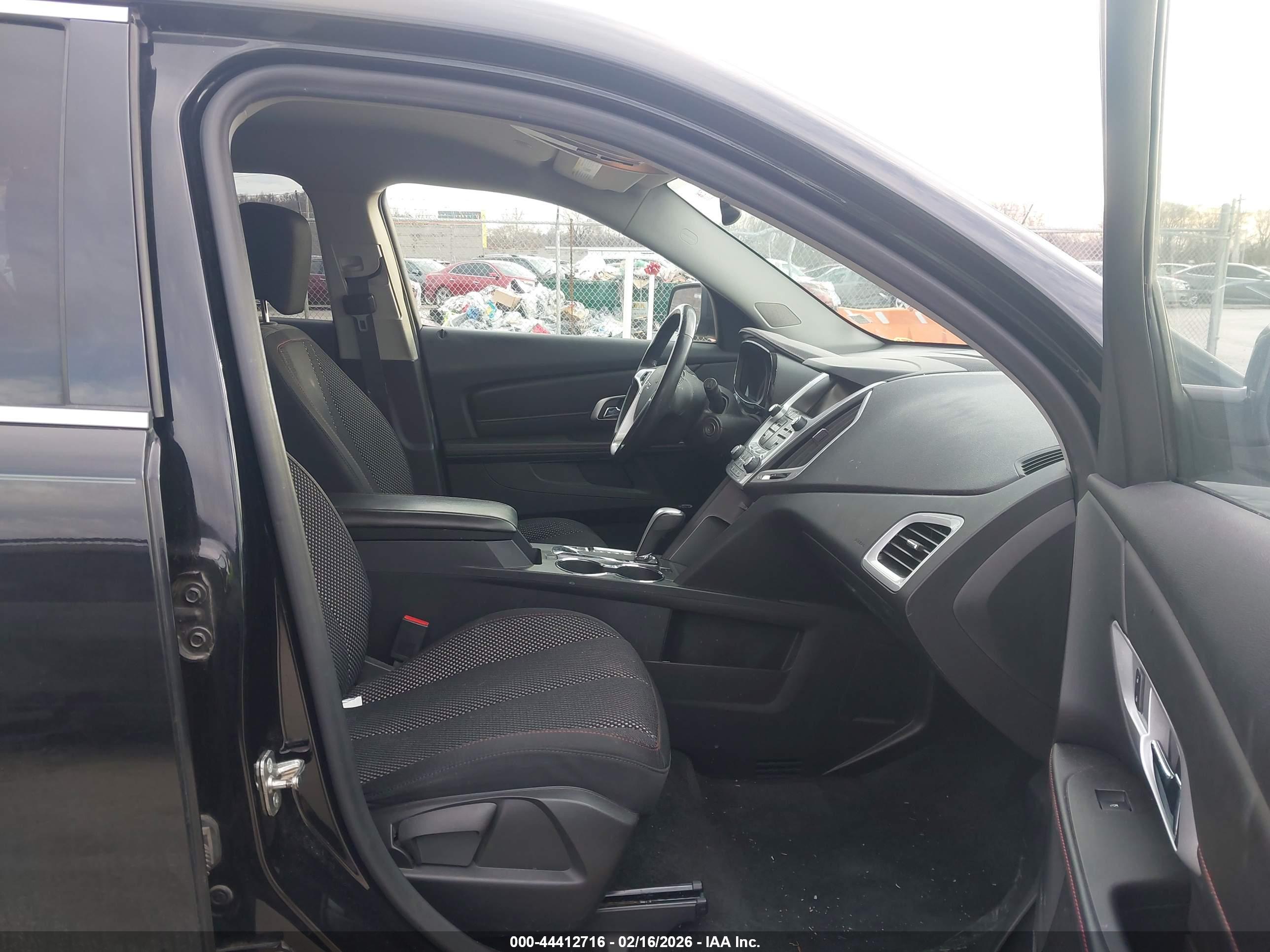 GMC TERRAIN image 5