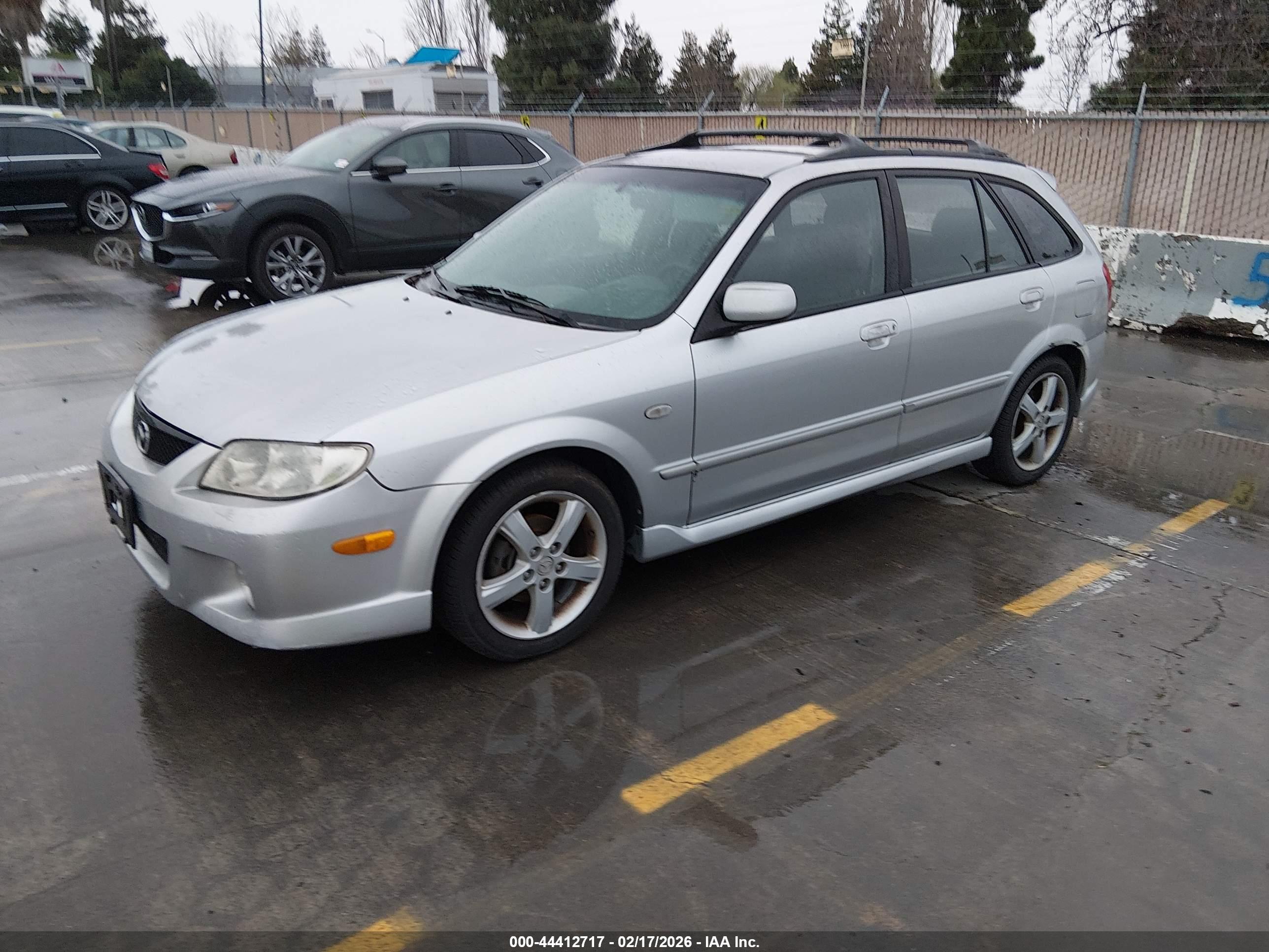 MAZDA PROTEGE5 image 2