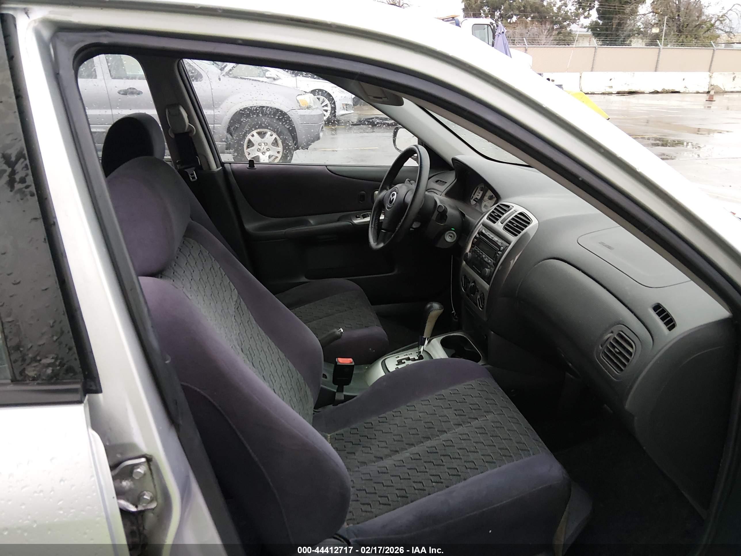 MAZDA PROTEGE5 image 5