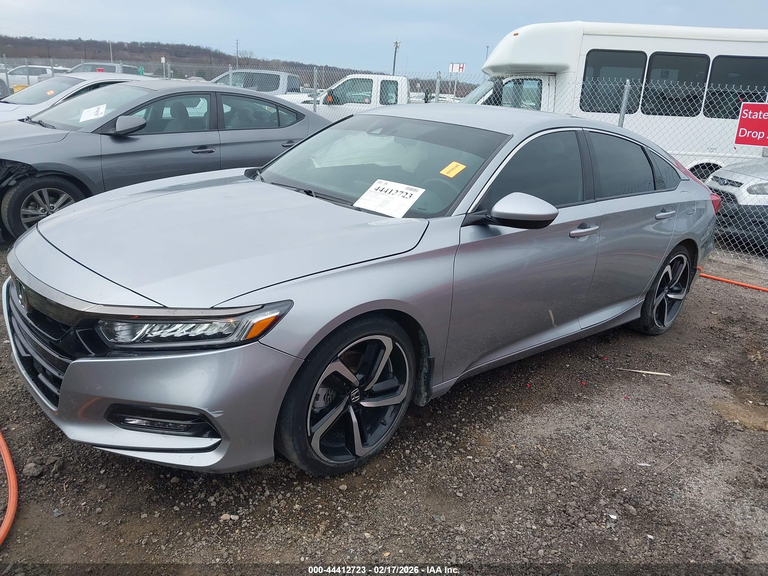 HONDA ACCORD image 2
