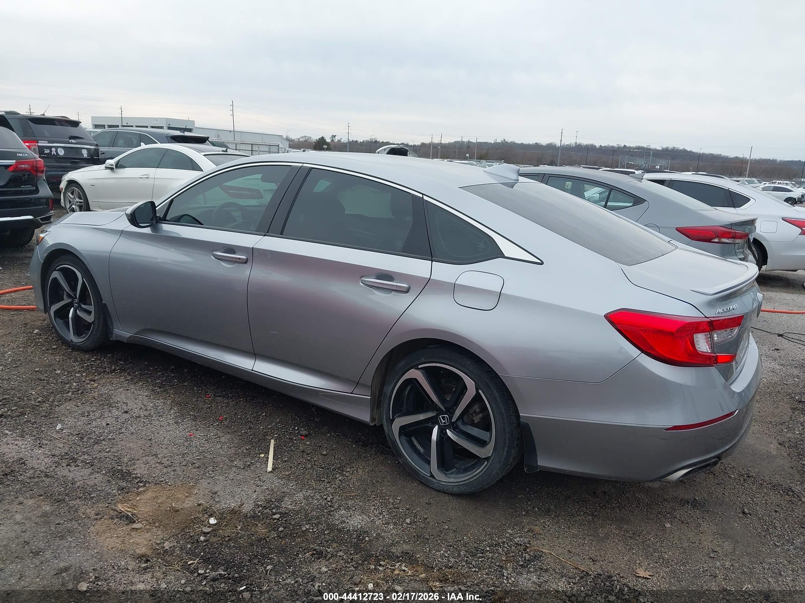 HONDA ACCORD image 3