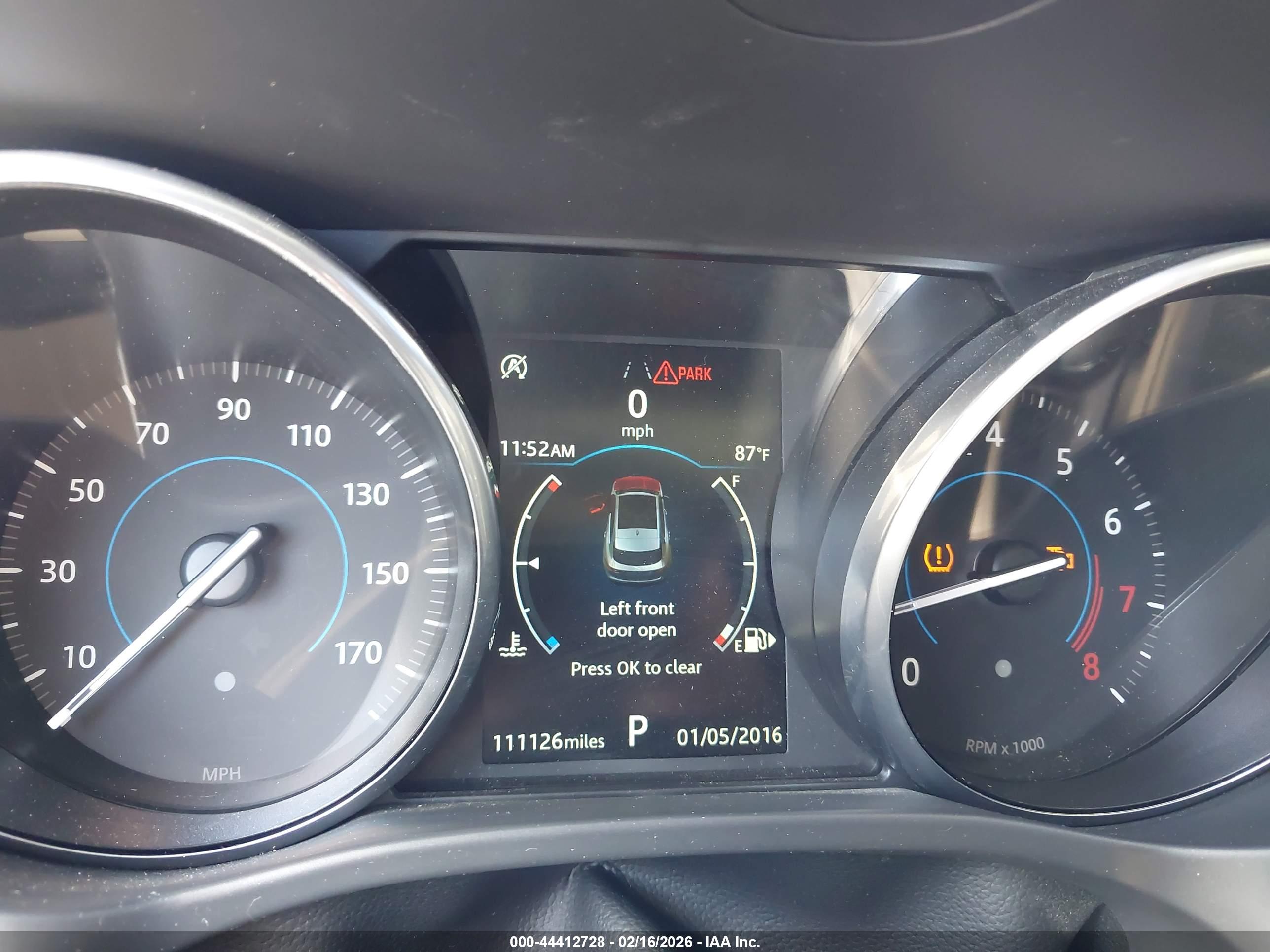 JAGUAR F-PACE image 7
