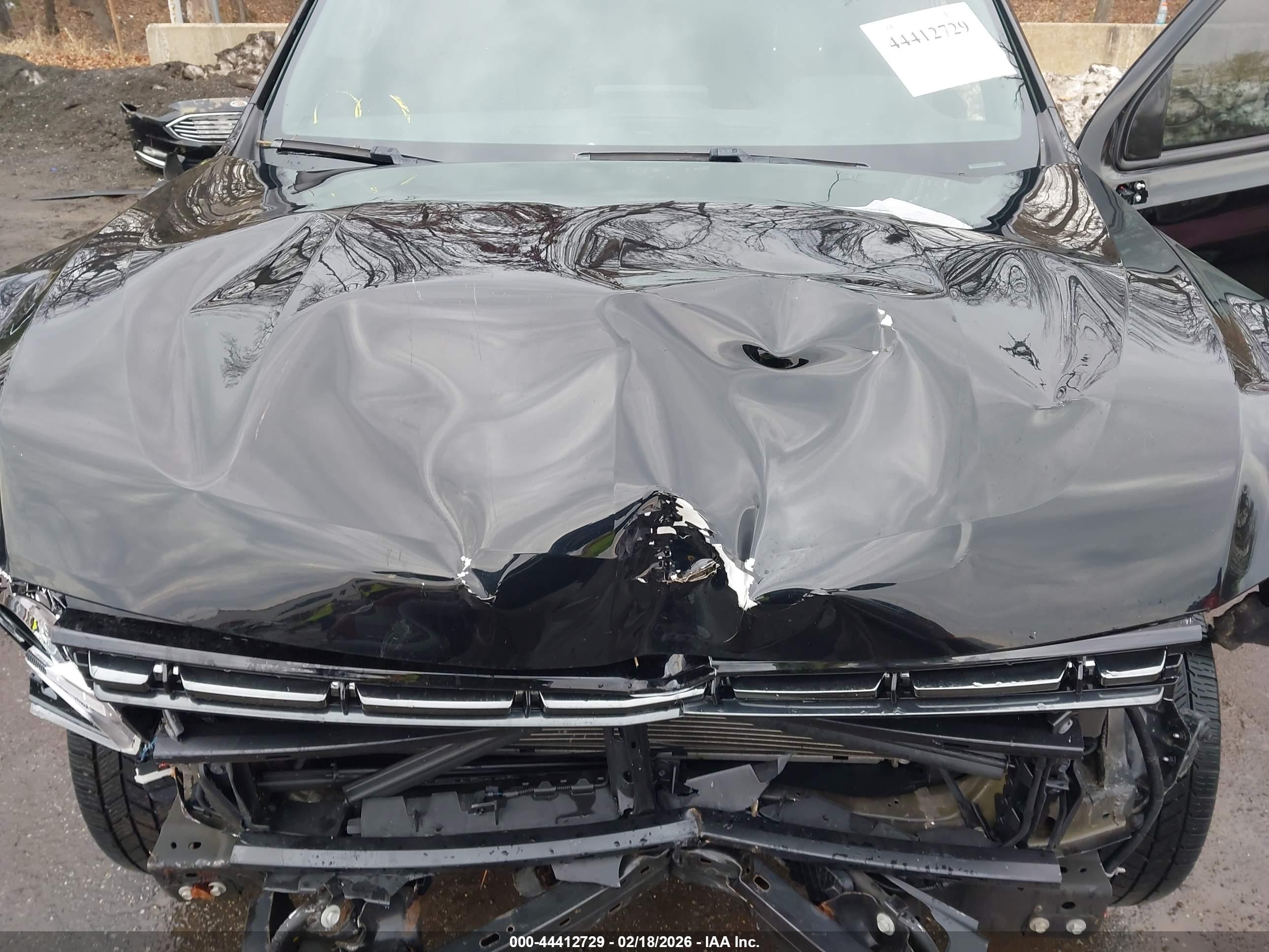 CHEVROLET TAHOE image 10