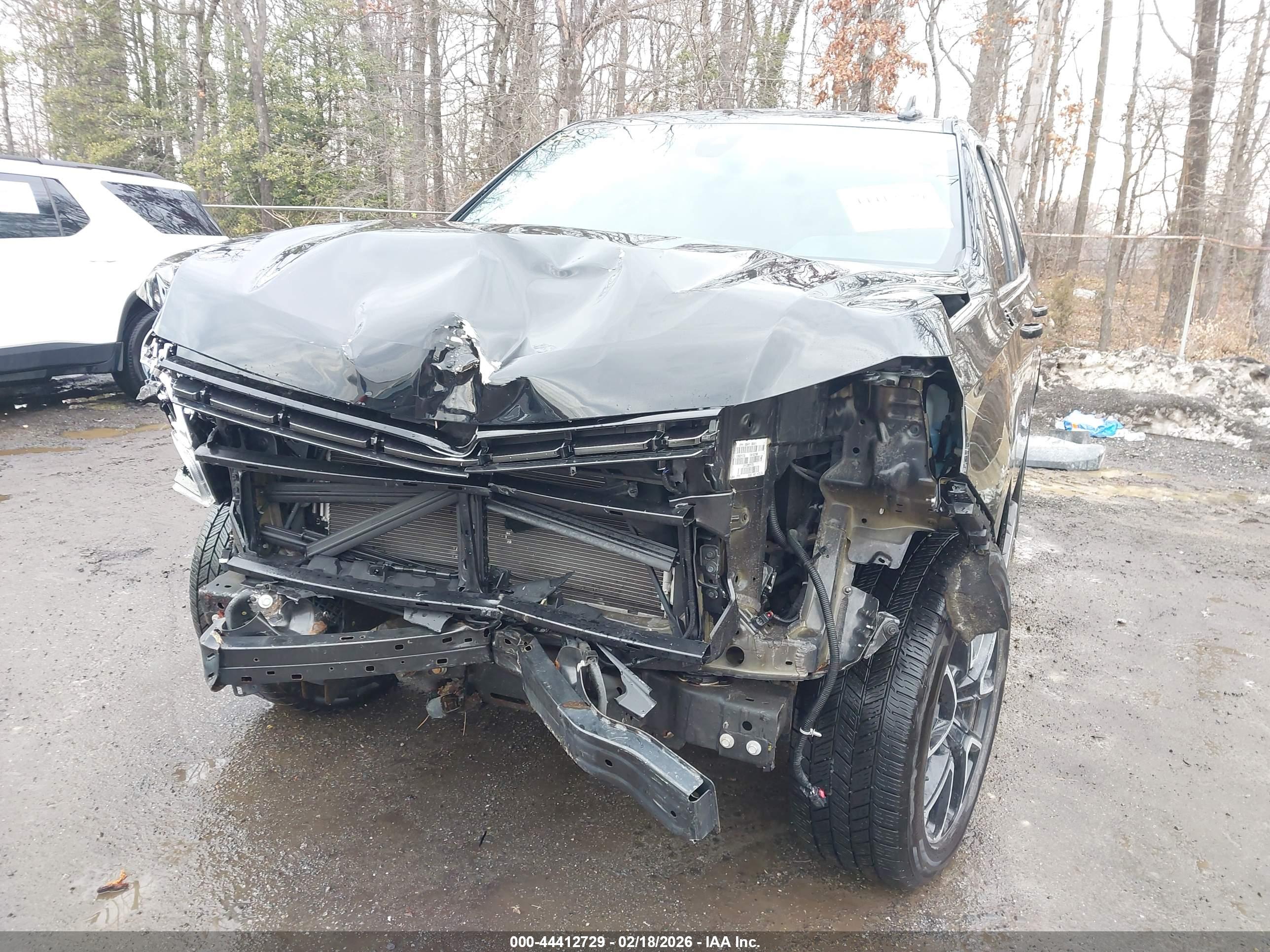 CHEVROLET TAHOE image 6