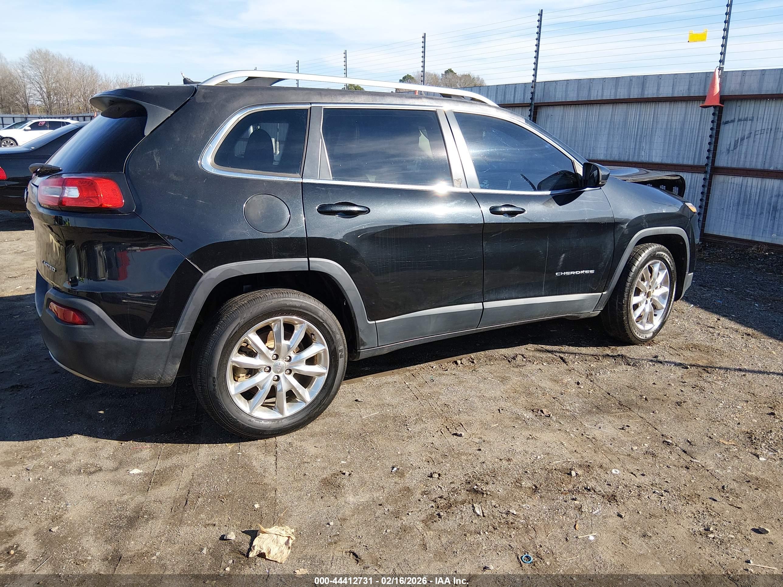 JEEP CHEROKEE image 4