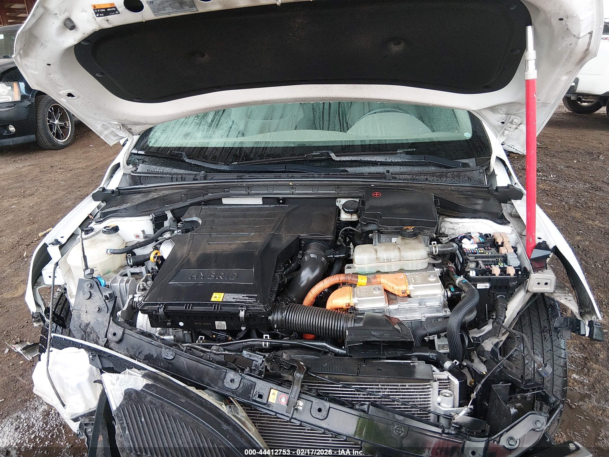 HYUNDAI IONIQ image 10