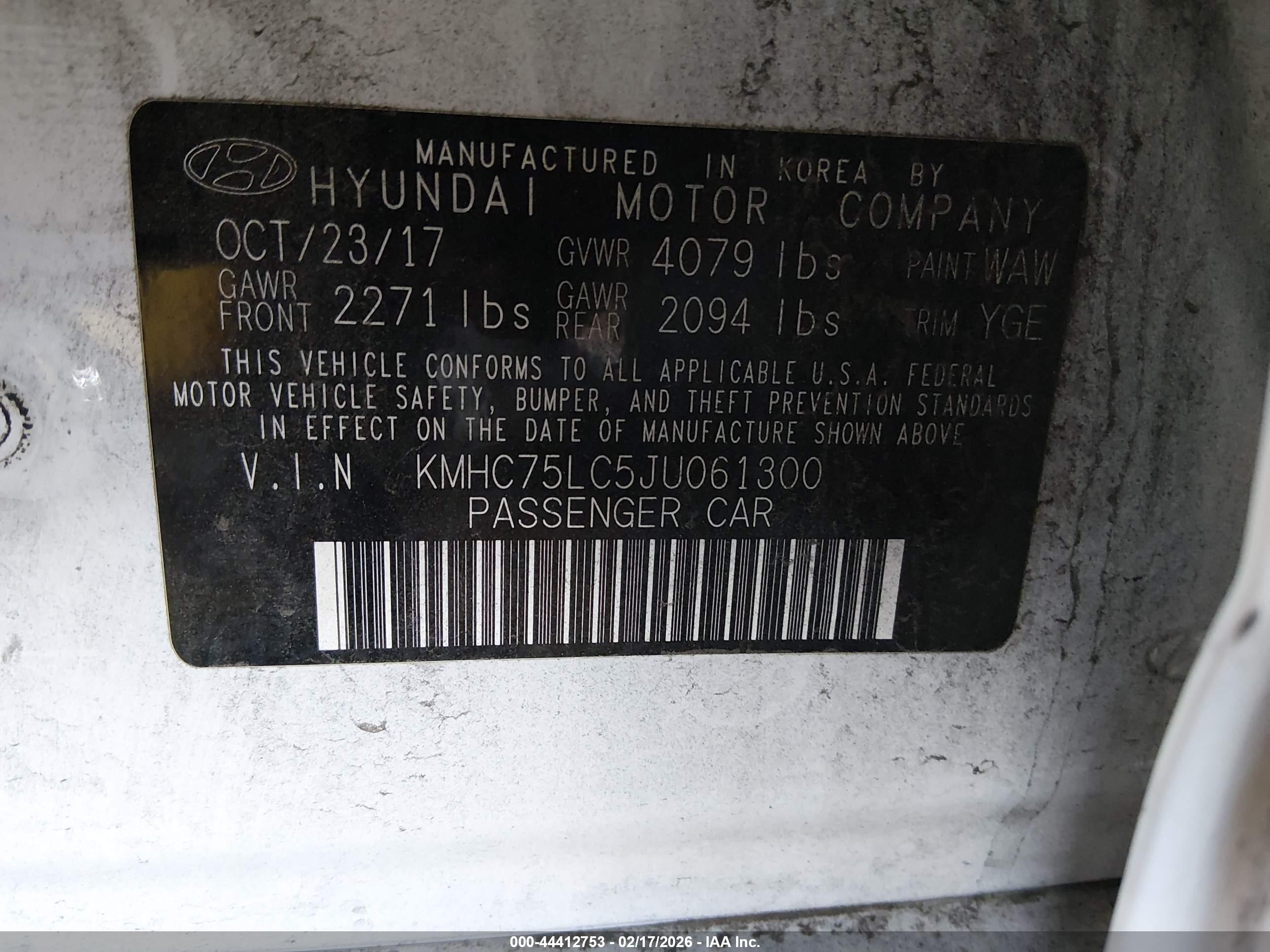 HYUNDAI IONIQ image 9