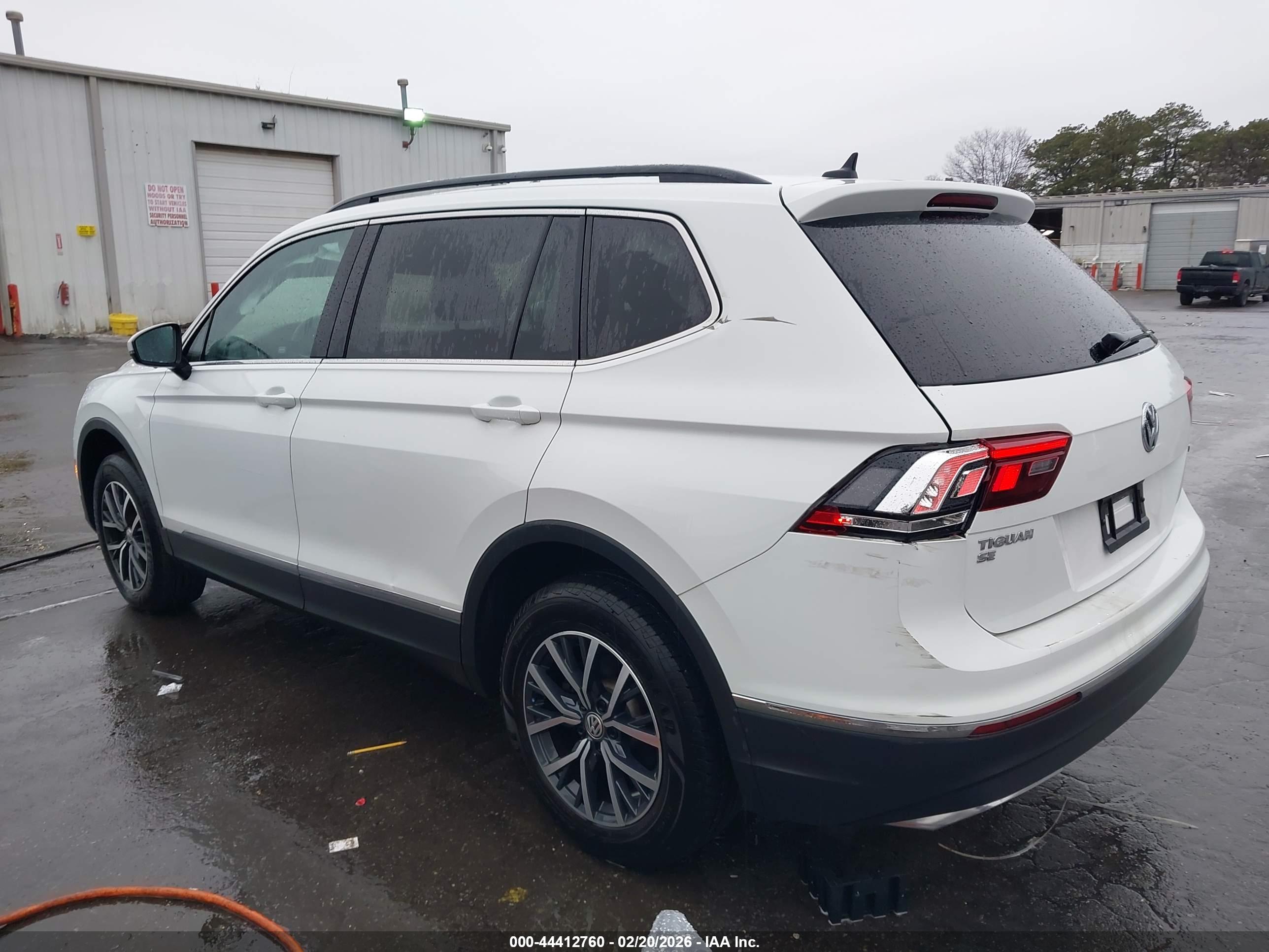 VOLKSWAGEN TIGUAN image 3